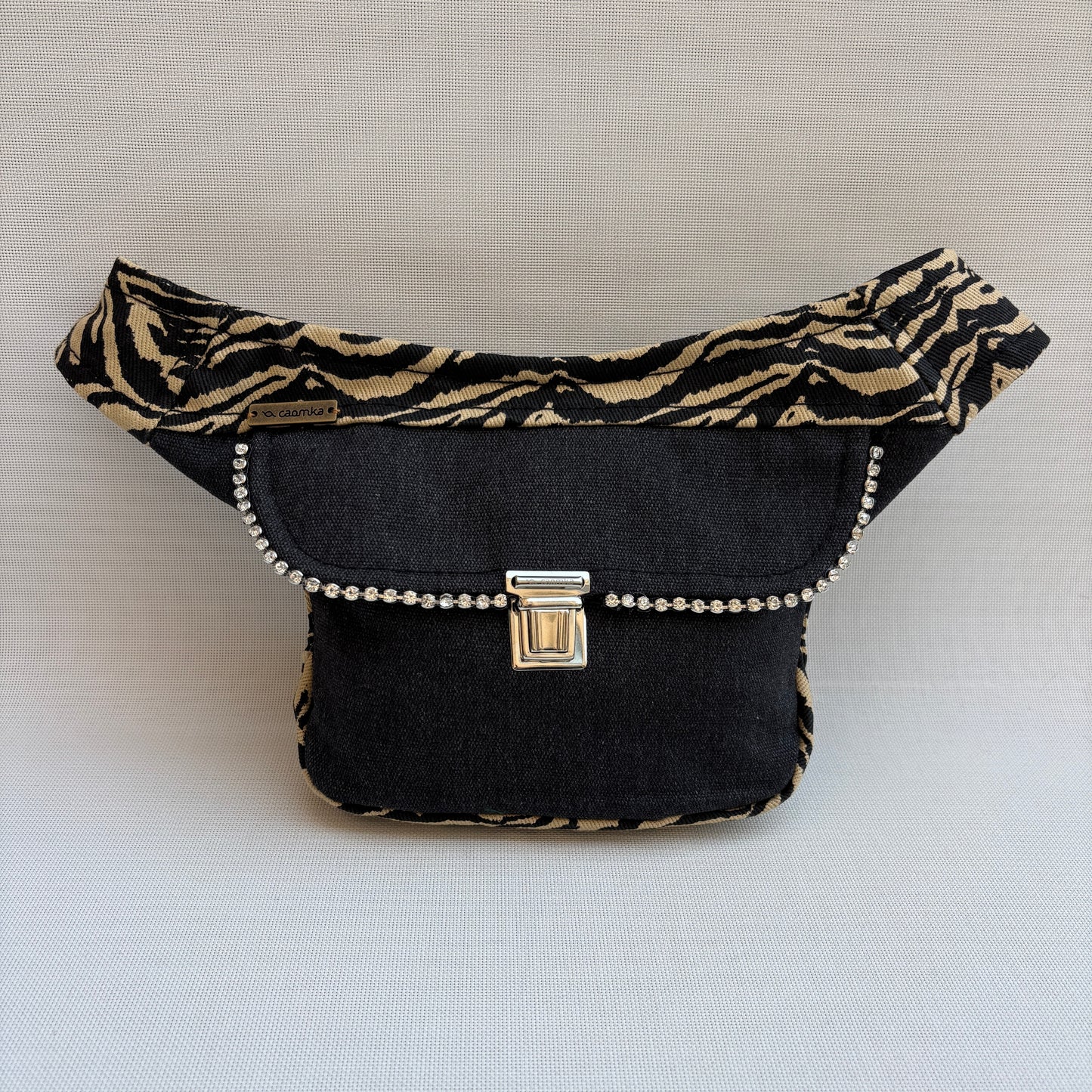 Riñonera Mini "Elegant Luxury" + Bolsillo trasero extra · Pieza Única Núm. 18542