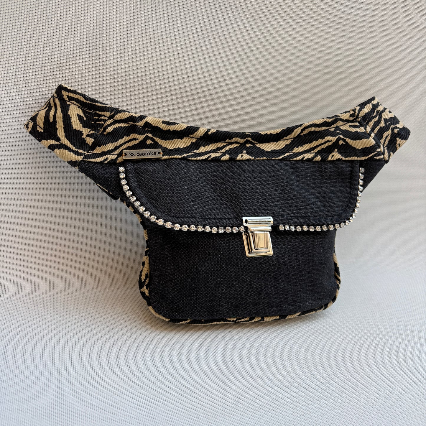 Riñonera Mini "Elegant Luxury" + Bolsillo trasero extra · Pieza Única Núm. 18542