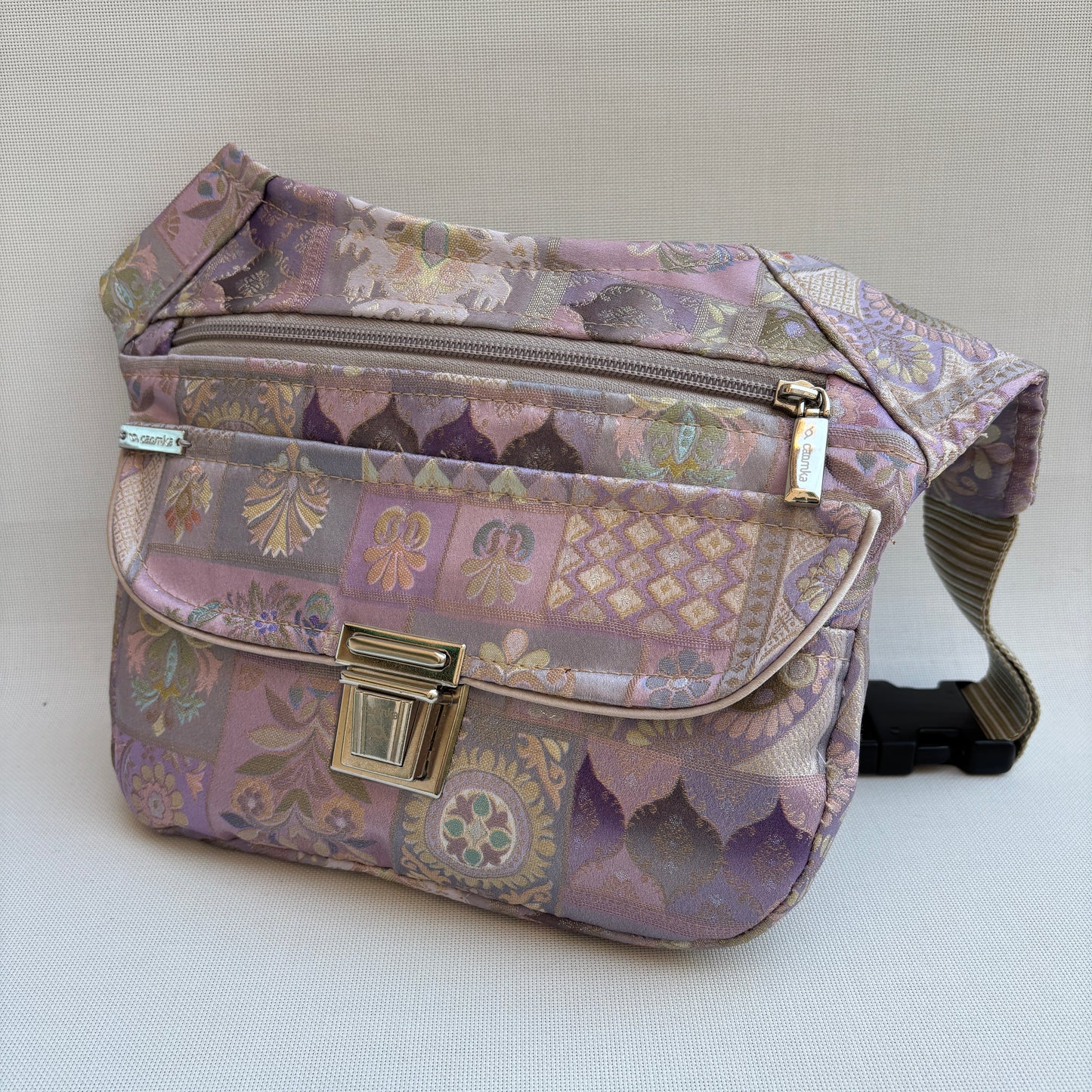 Riñonera "Amazing India" · Pieza Única Núm. 18380