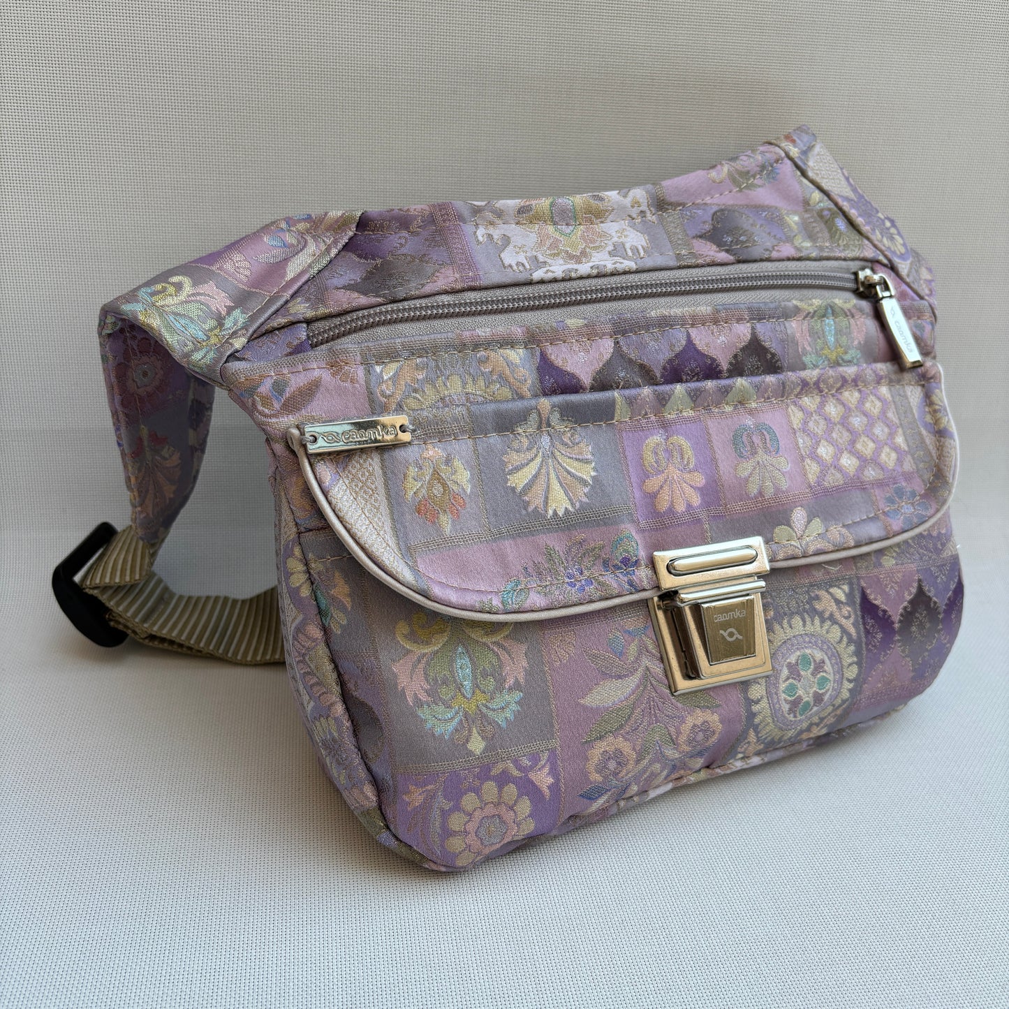 Riñonera "Amazing India" · Pieza Única Núm. 18380