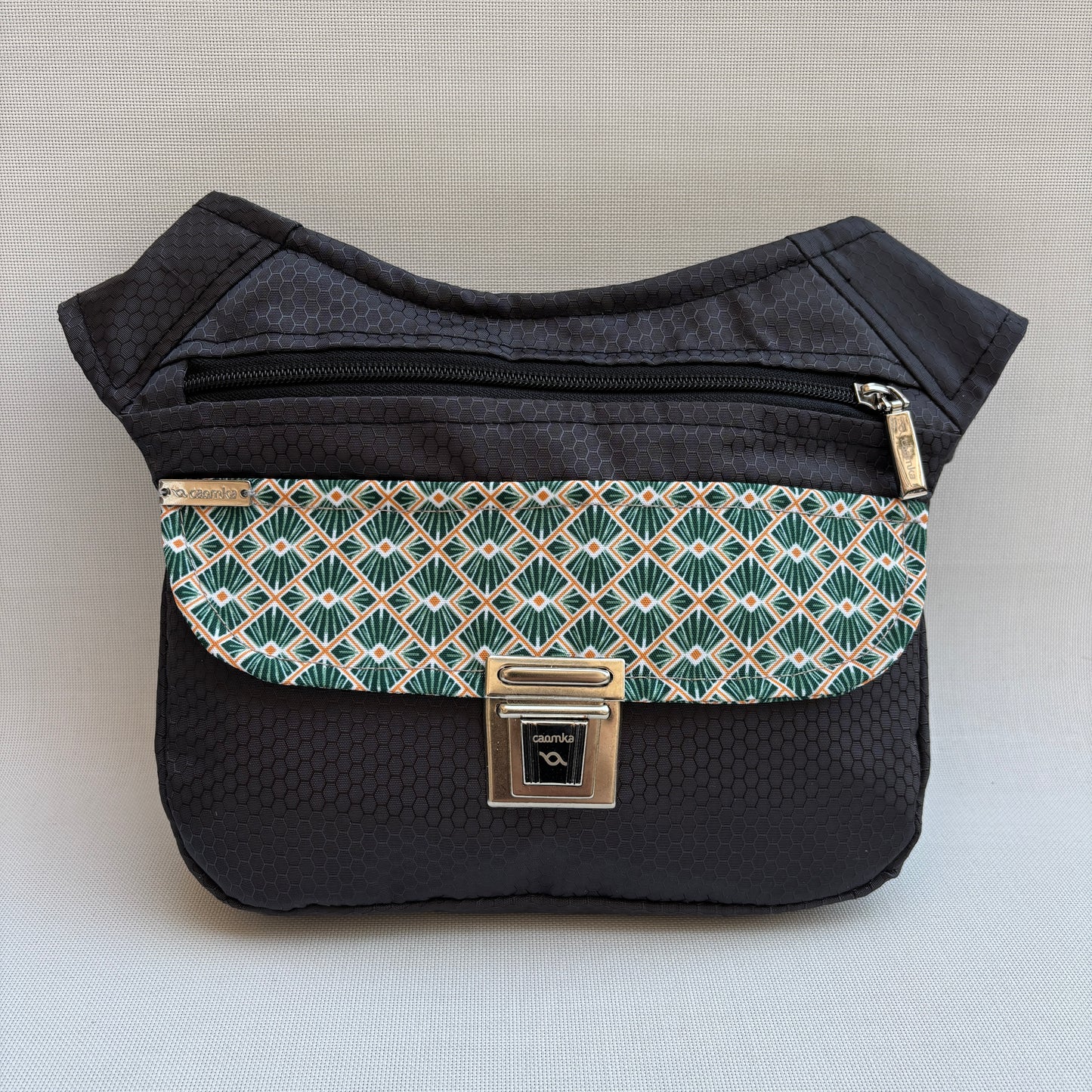 Riñonera "Special Japanese Waves" + Bolsillo trasero · Impermeable · Pieza Única Núm. 18554