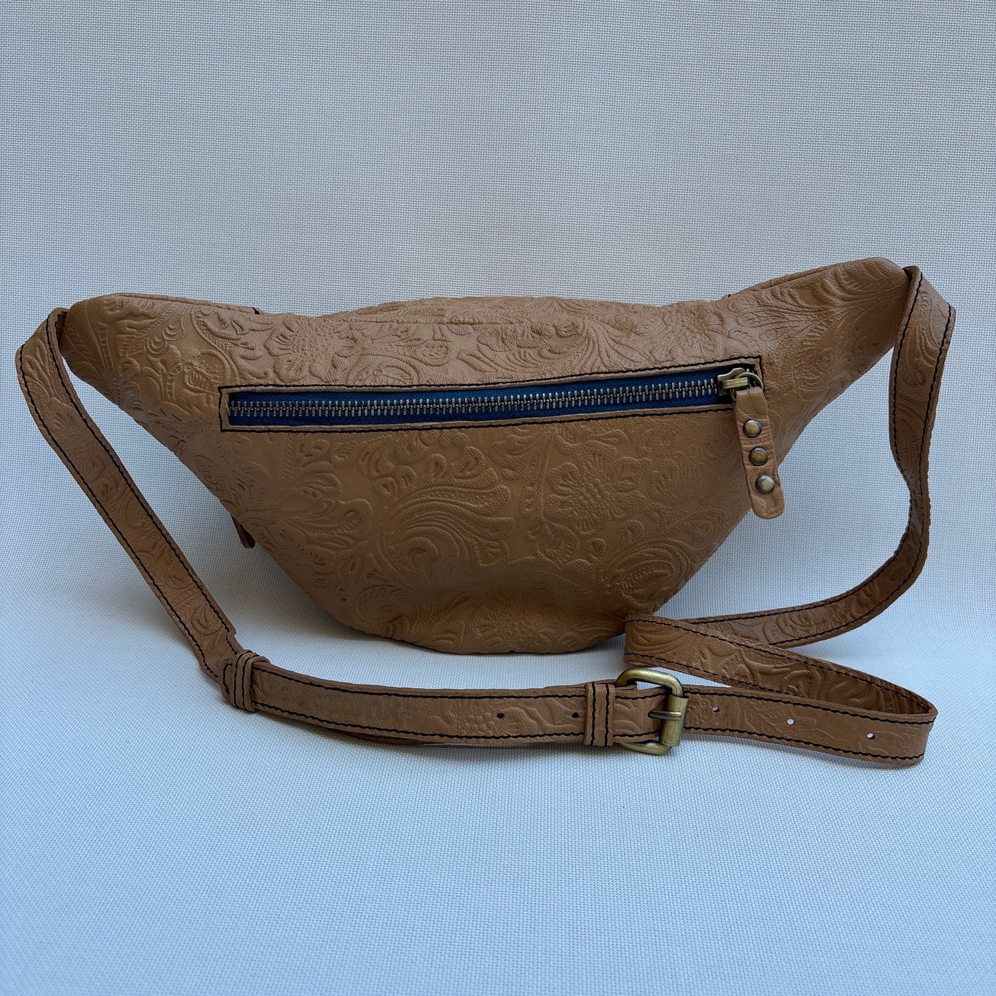 Special Retro Chic Camel · Piel · Pieza Exclusiva Núm. 16036