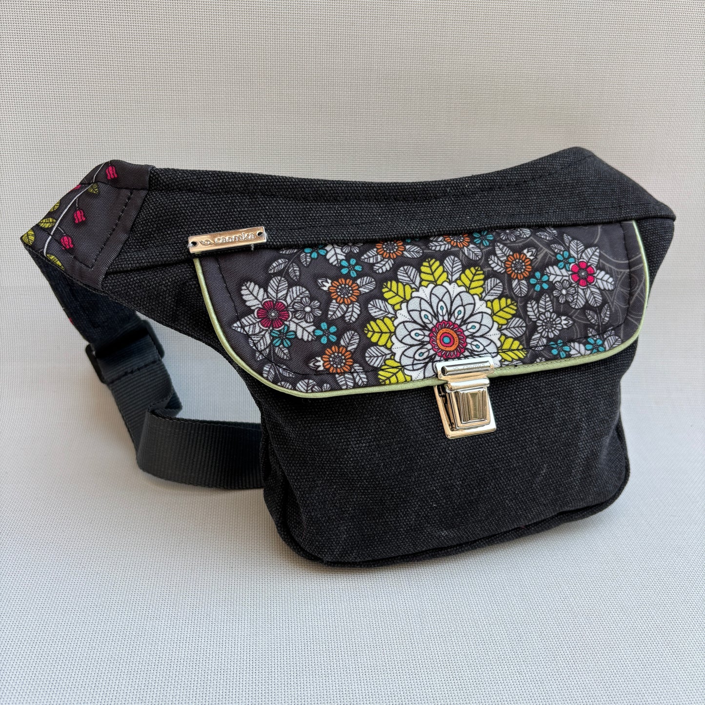 Riñonera Mini "Special Mandalas" + Bolsillo trasero extra · Pieza Única Núm. 18543