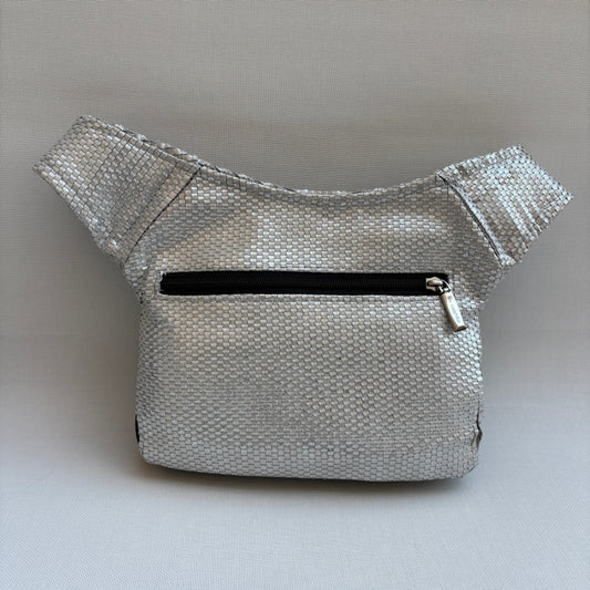 (-30%) TARA Riñonera "Special Black & Sky Silver" + Bolsillo trasero · Polipiel · Pieza Única Núm. 18696