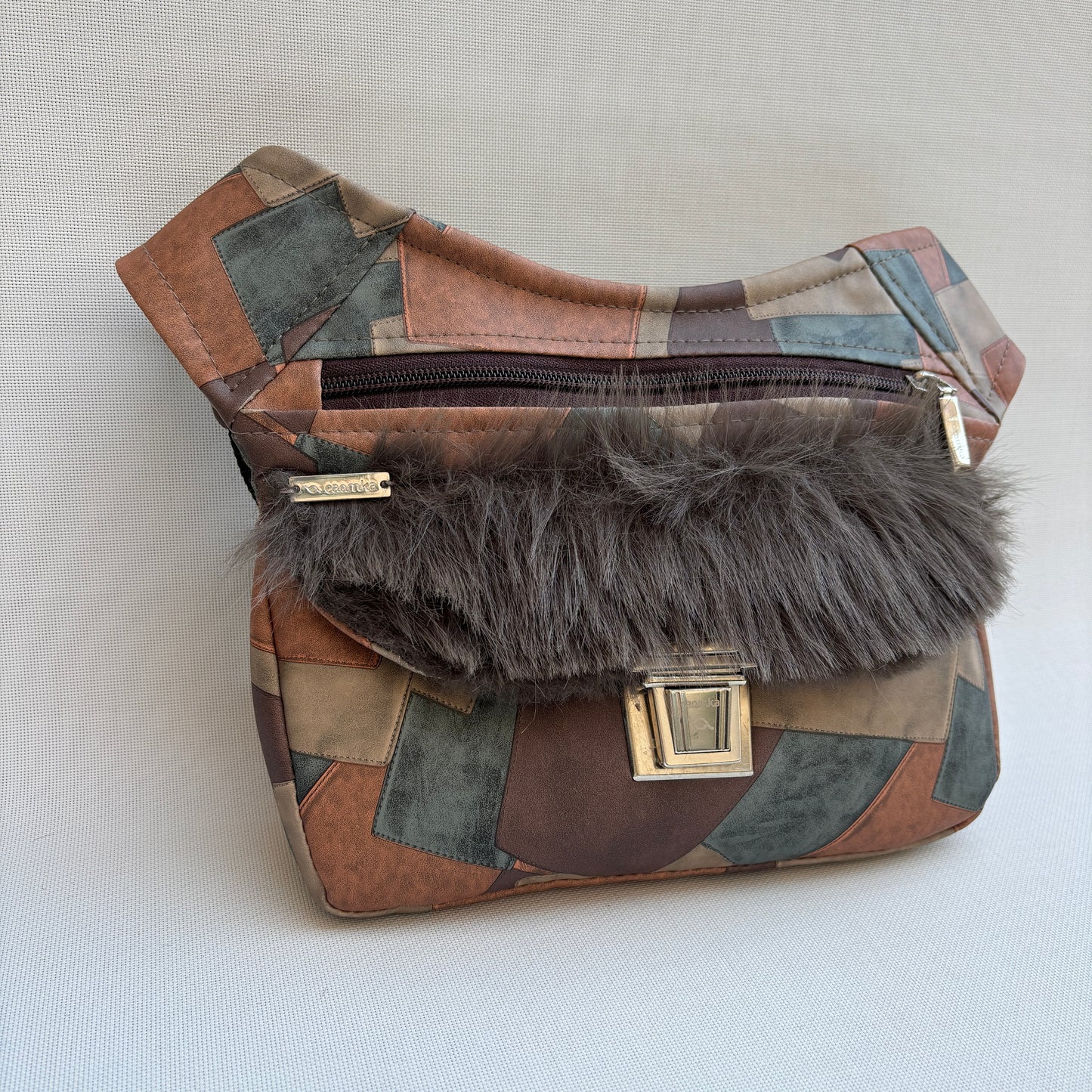 Riñonera "Special Patchwork Feline" · Polipiel + Bolsillo trasero · Pieza Única Núm. 18324