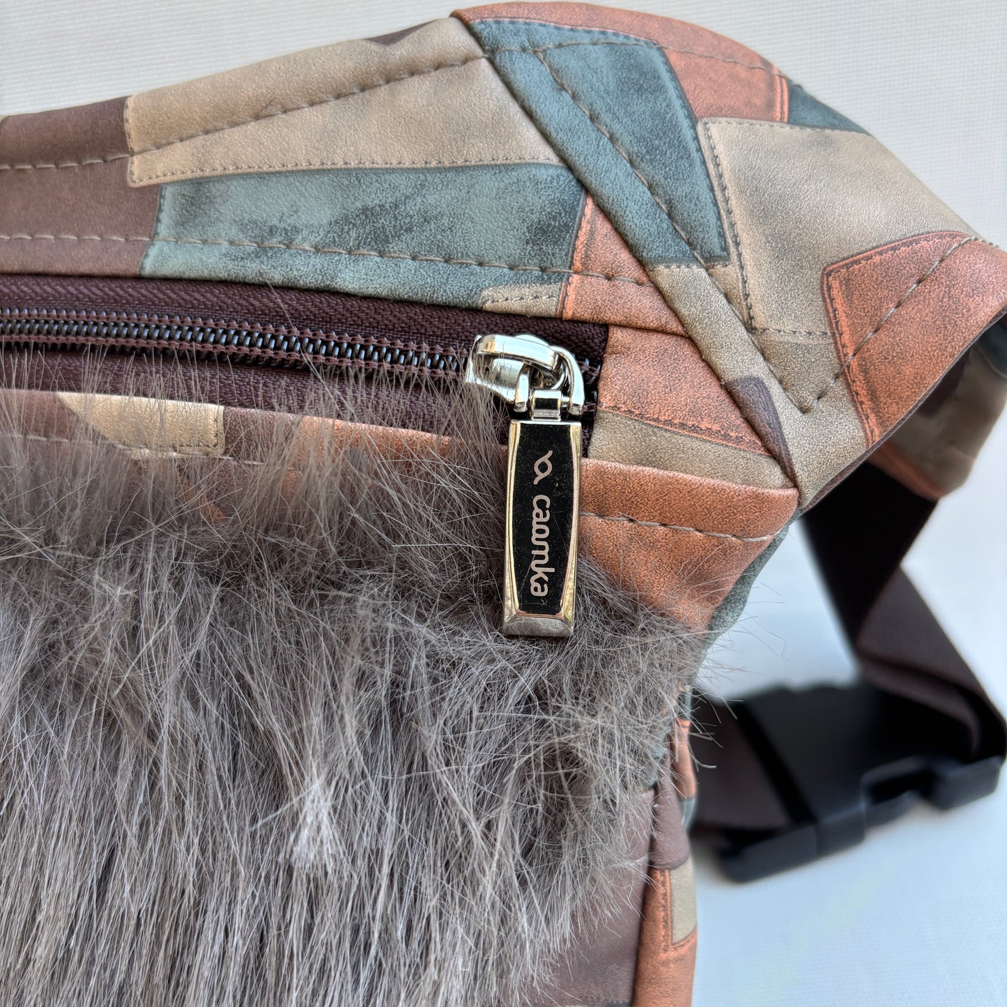 Riñonera "Special Patchwork Feline" · Polipiel + Bolsillo trasero · Pieza Única Núm. 18324