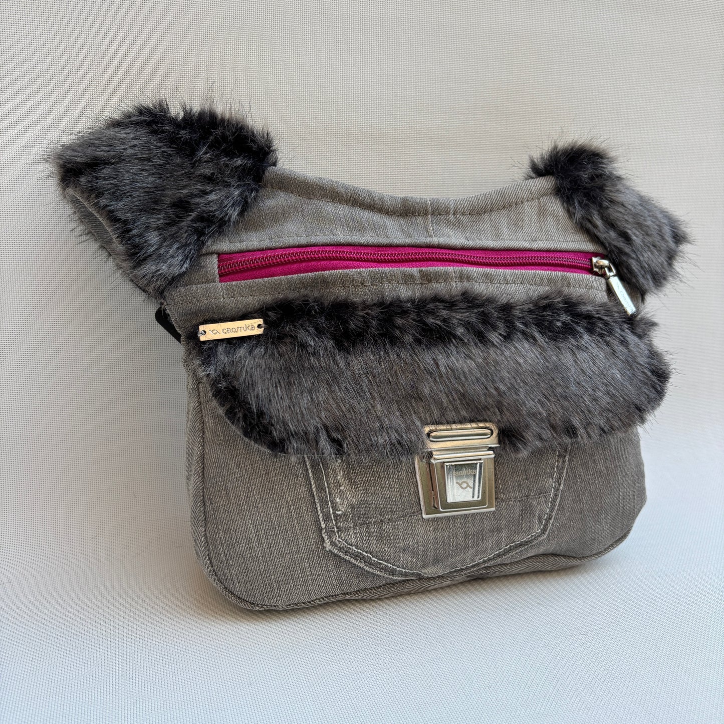 Riñonera ♻️ Jeans Recycled Top ♻️ + Bolsillo trasero con cremallera · Pieza Única Núm. 18333