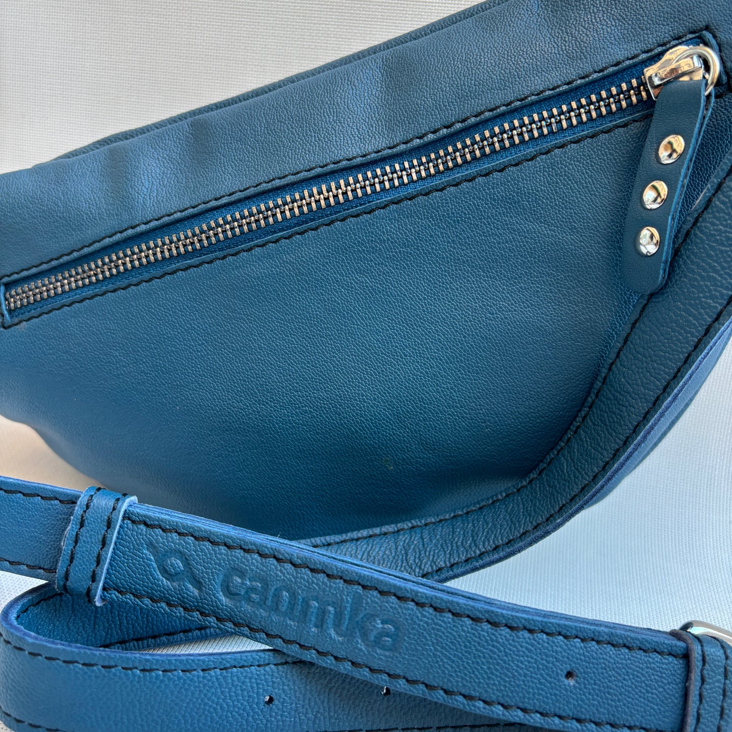 Premium Retro Chic Grün BioCuir® Naturleder Exklusivstück Nr. 12639
