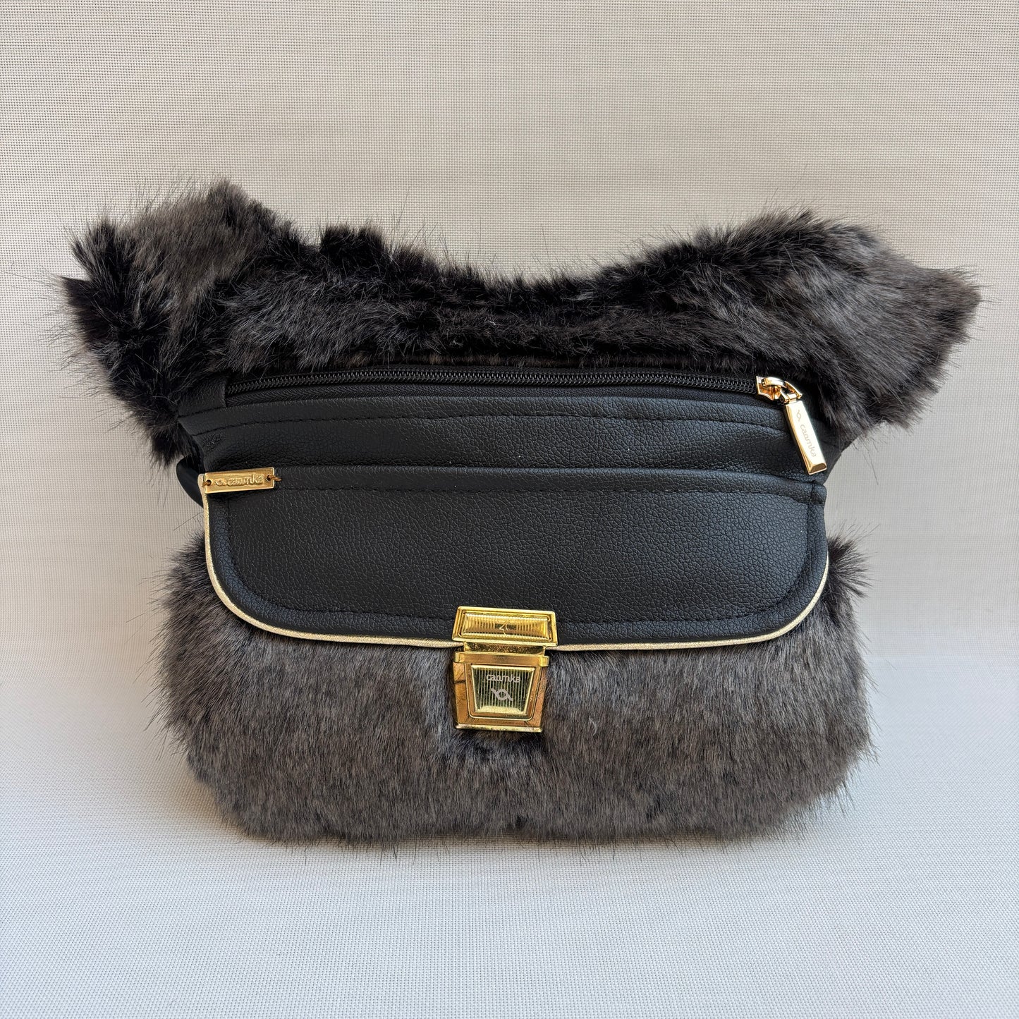 Riñonera "Súper Elegant Luxury Feline Soft Touch Top" · Polipiel · Pieza Única Núm. 18322