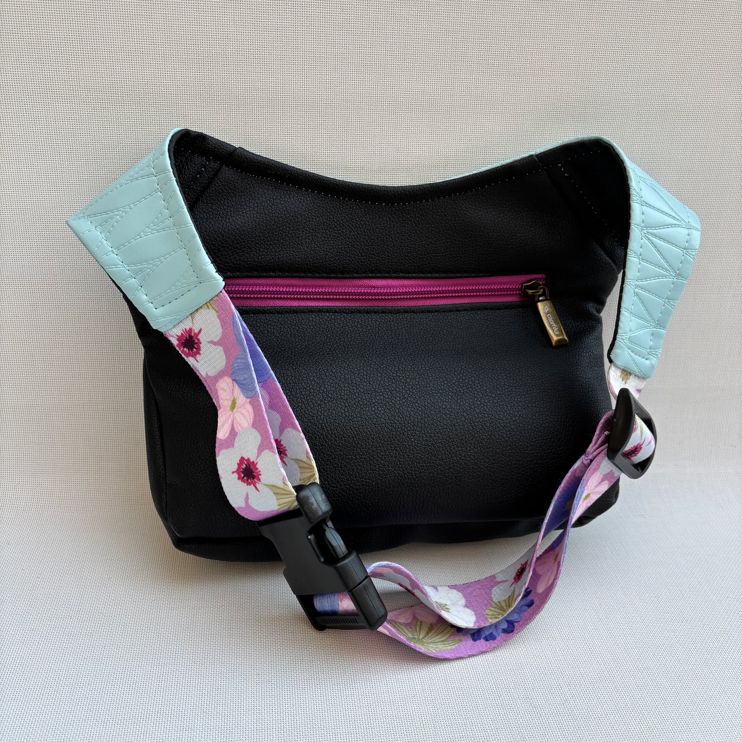 Riñonera "Special Fantasy Black Top" + Bolsillo trasero · Polipiel · Pieza Única Núm. 18367