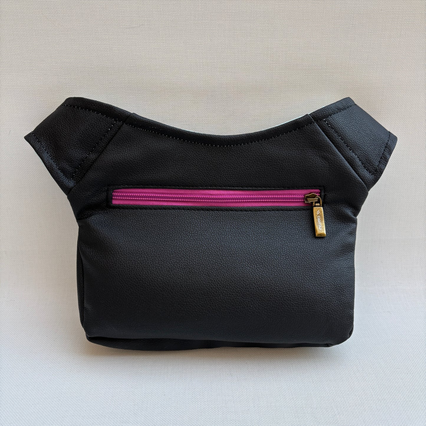 Riñonera "Special Fantasy Black Top" + Bolsillo trasero · Polipiel · Pieza Única Núm. 18367