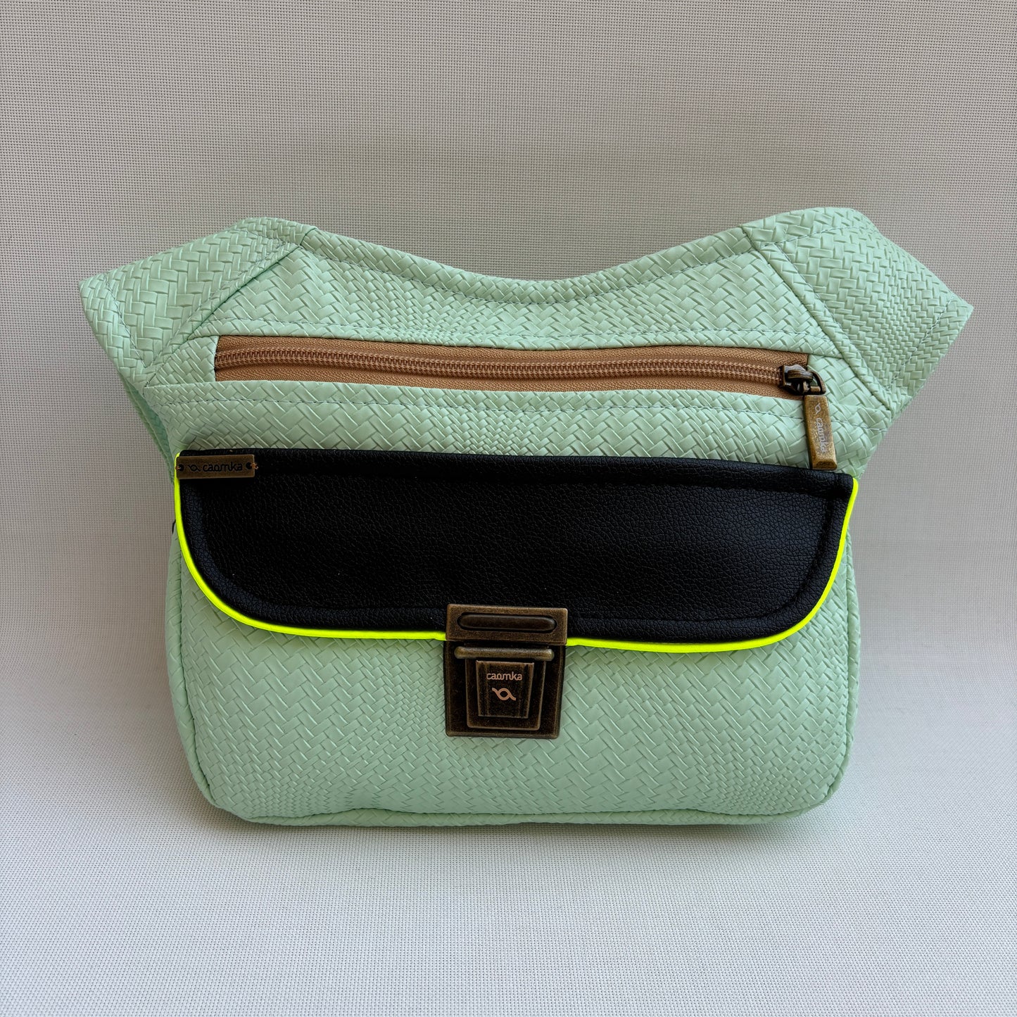 Riñonera "Special Green Fantasy Top" · Polipiel · Pieza Única Núm. 18366