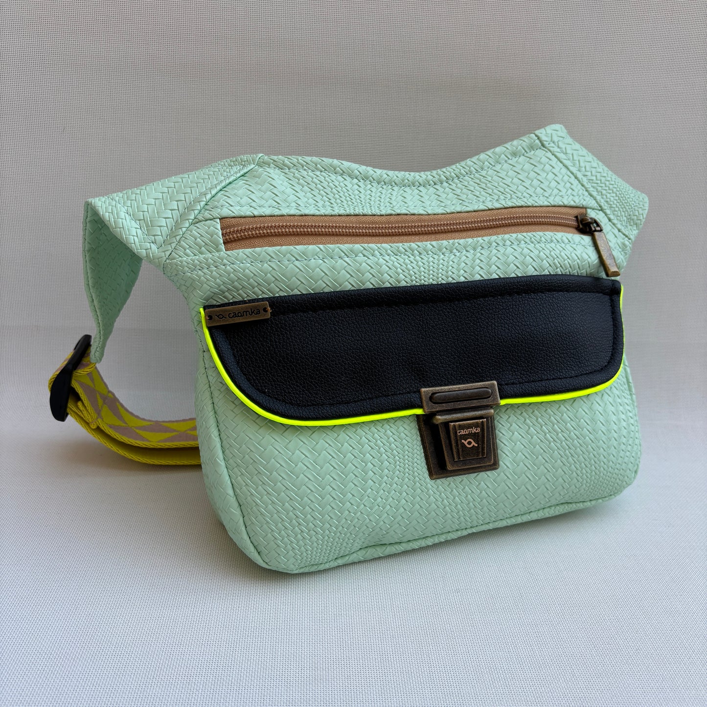 Riñonera "Special Green Fantasy Top" · Polipiel · Pieza Única Núm. 18366