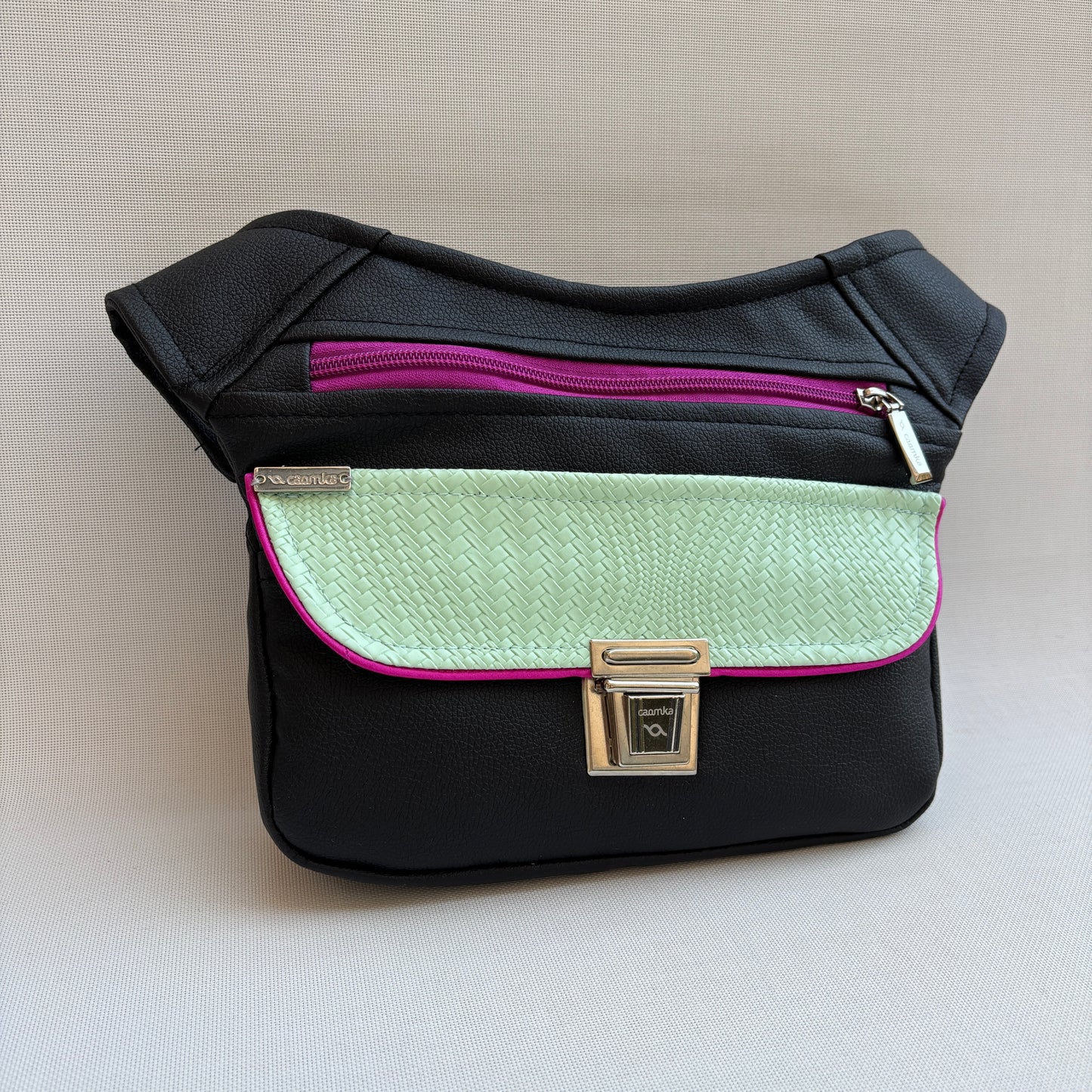 Riñonera "Special Black Fantasy" · Polipiel · Pieza Única Núm. 18365