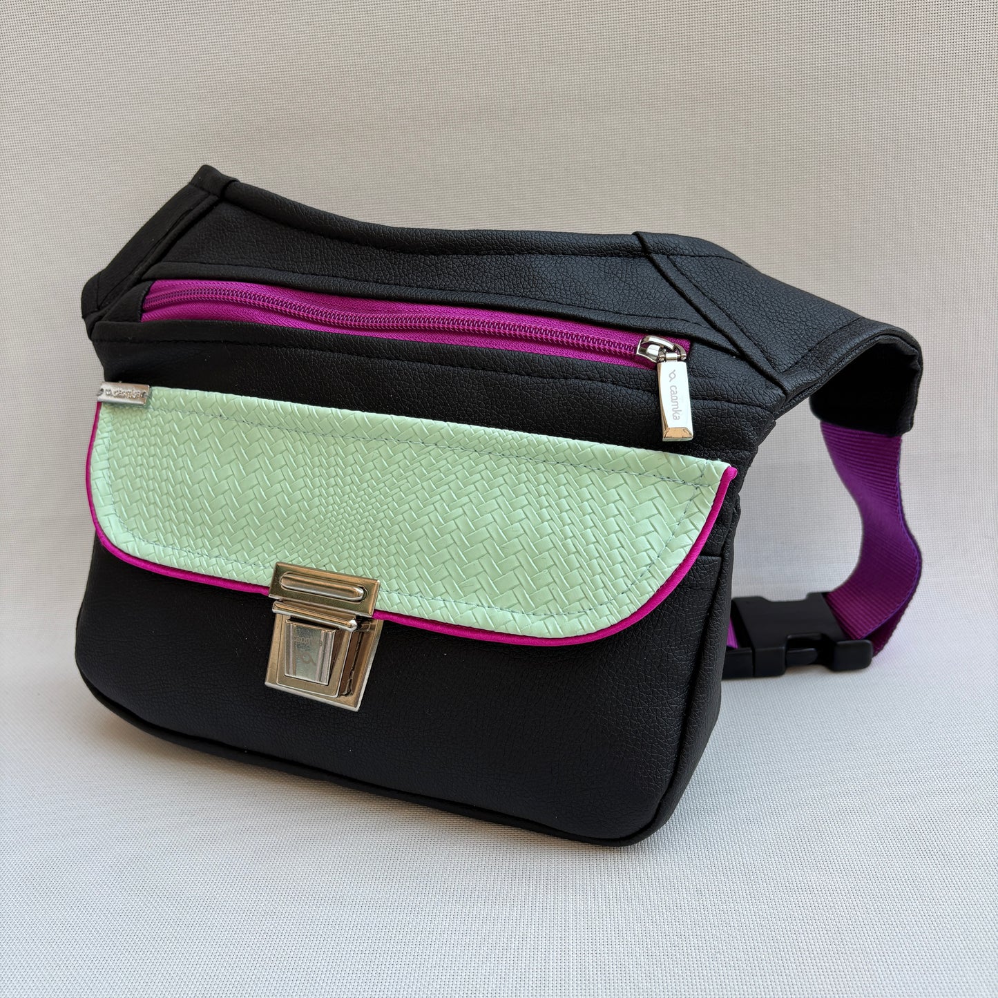 Riñonera "Special Black Fantasy" · Polipiel · Pieza Única Núm. 18365