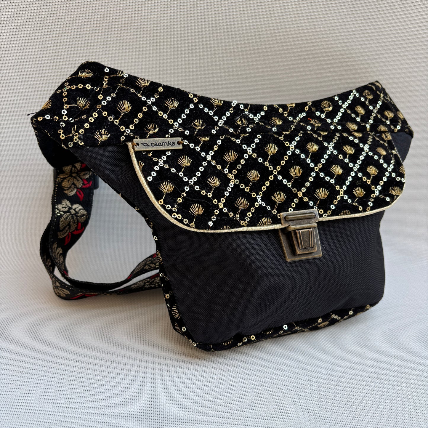 Riñonera Mini "Elegant Luxury India Golden Top" + Bolsillo trasero extra · Pieza Única Núm. 18350