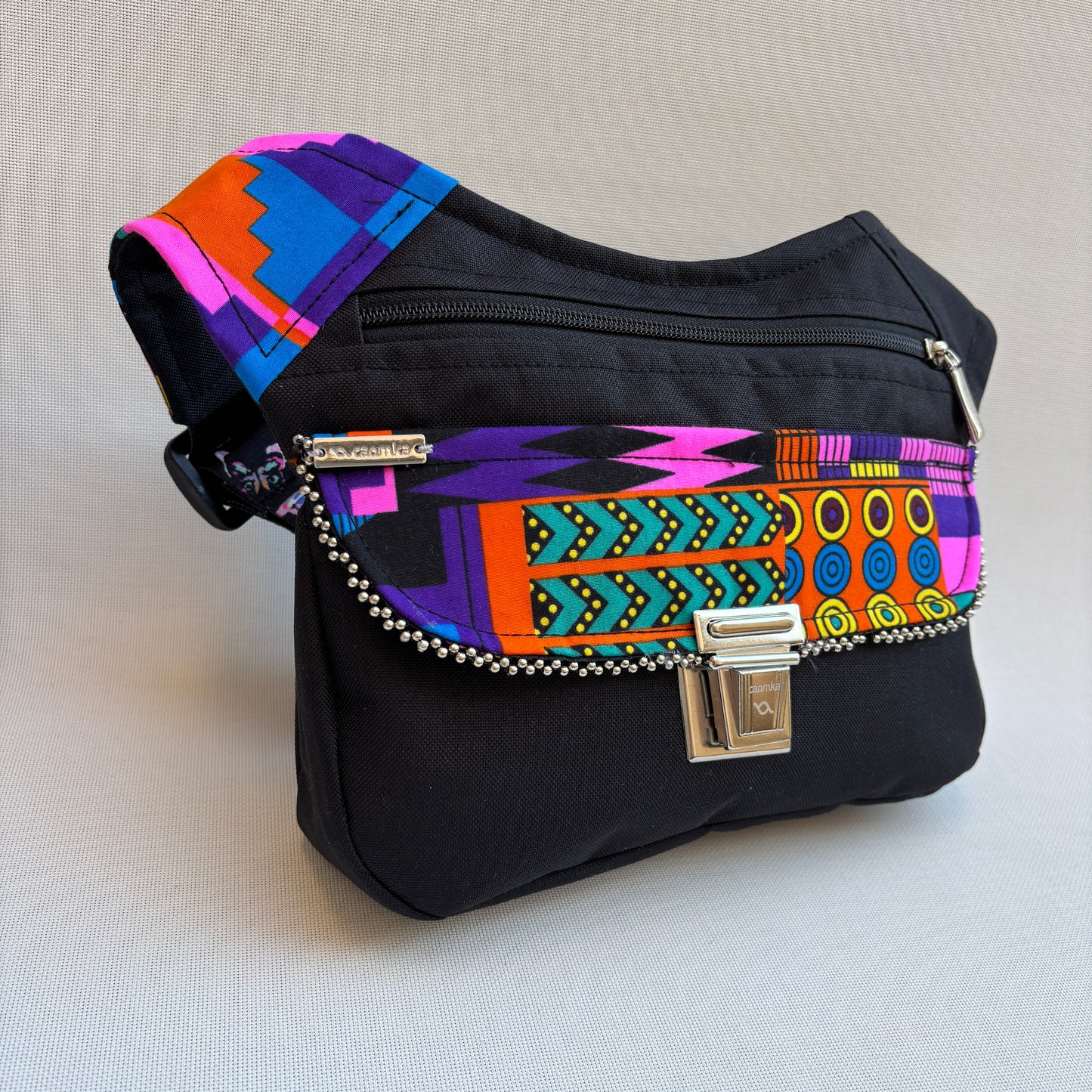 Riñonera "Special Black African Colors Top" + Bolsillo trasero · Impermeable · Pieza Única Núm. 16849