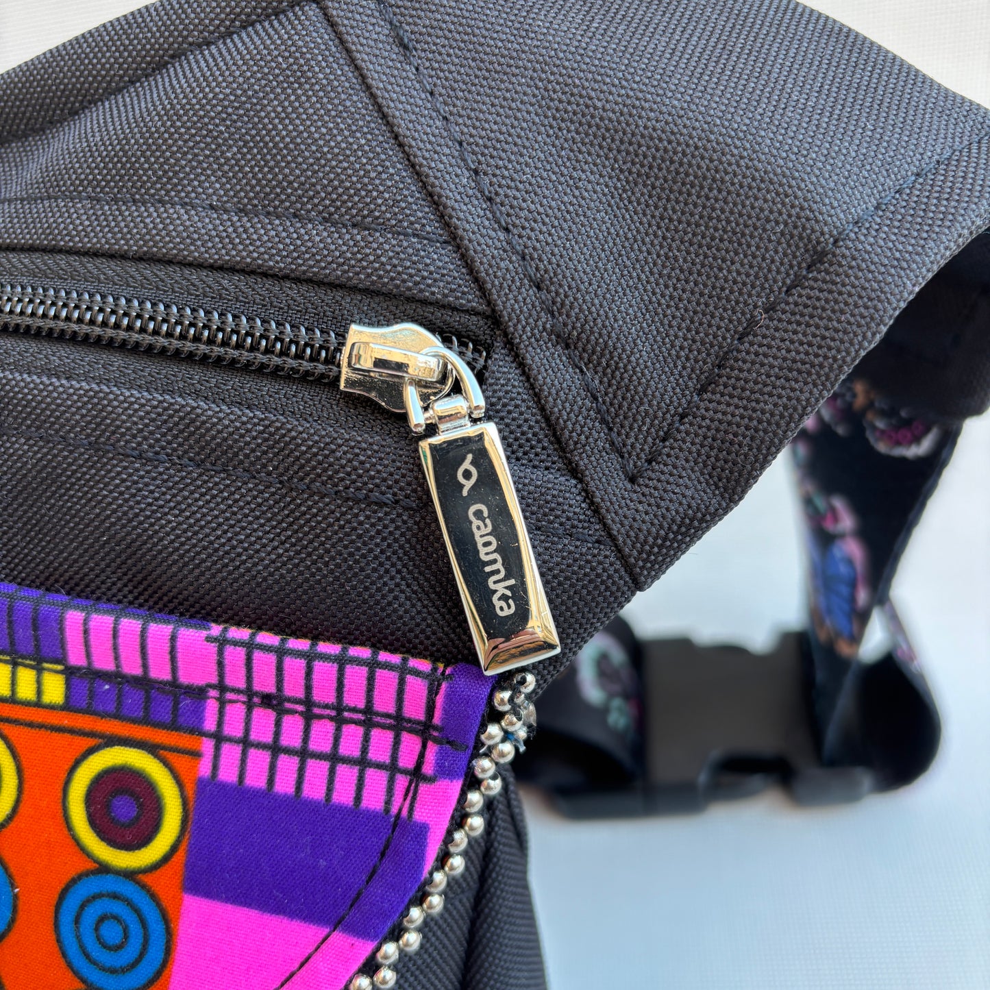 Riñonera "Special Black African Colors Top" + Bolsillo trasero · Impermeable · Pieza Única Núm. 16849