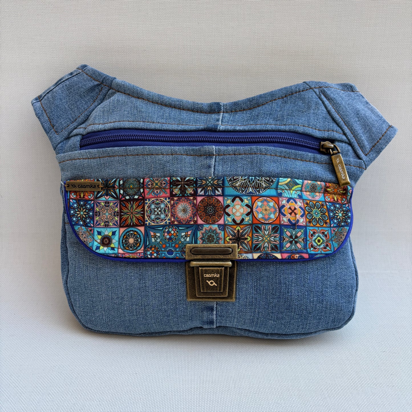 Riñonera “Special ♻️ Jeans Recycled Mandalas ♻️” · Pieza Única Núm. 18374