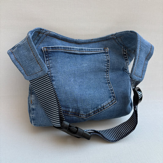Riñonera “Special ♻️ Jeans Recycled Mandalas ♻️” · Pieza Única Núm. 18374