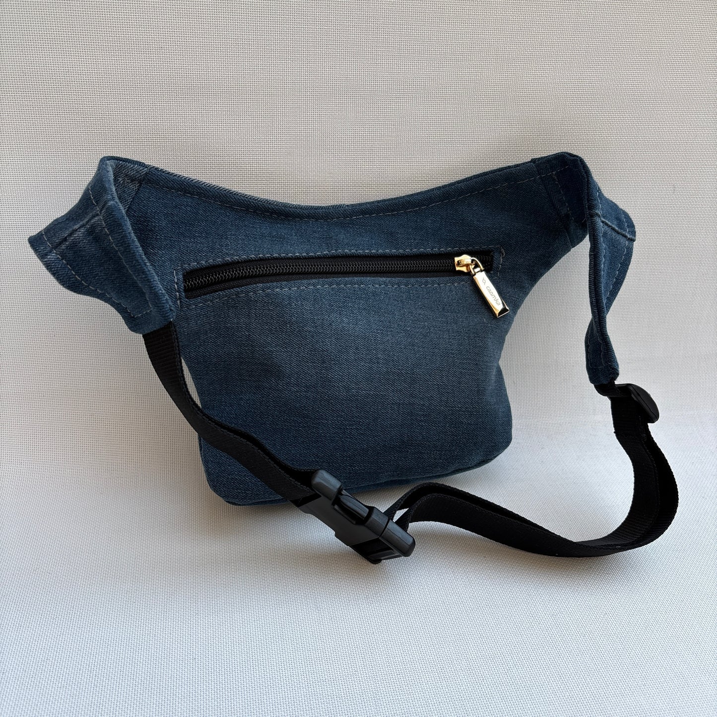 Riñonera Mini "Special Jeans Recycled" + Bolsillo trasero extra · Pieza Única Núm. 18372