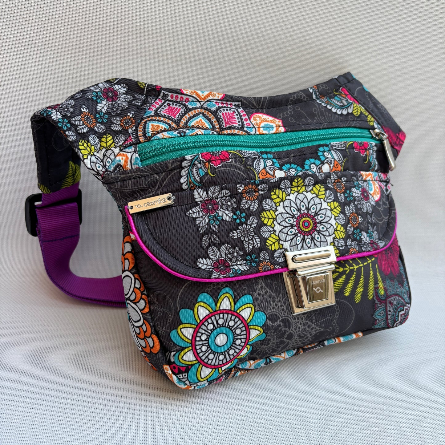 Riñonera "Special Mandalas" + Bolsillo trasero · Impermeable ·Pieza Única Núm. 18386