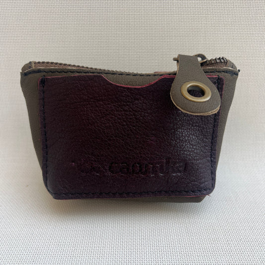 Monedero Wink CAOMKA · Piel natural BioCuir® · Pieza Exclusiva Núm. 14369