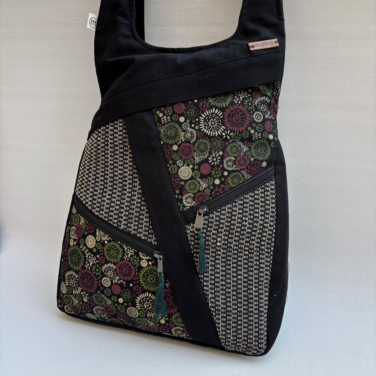 Mochila Multibolsillos "Sagarmatha" · Black Winter · Pieza 18331