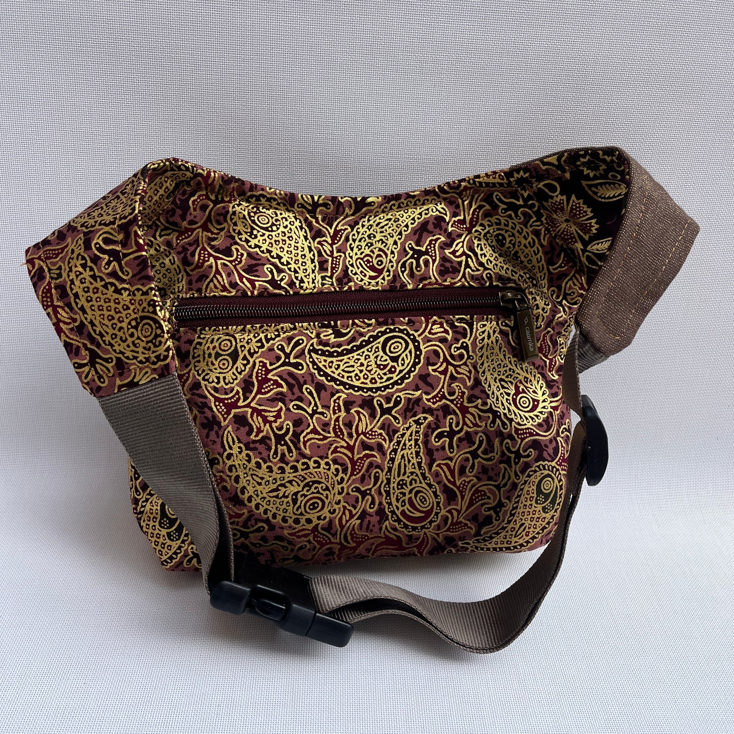 Special Elegant Bali & Brilli + Bolsillo trasero · Pieza Única Núm. 15168