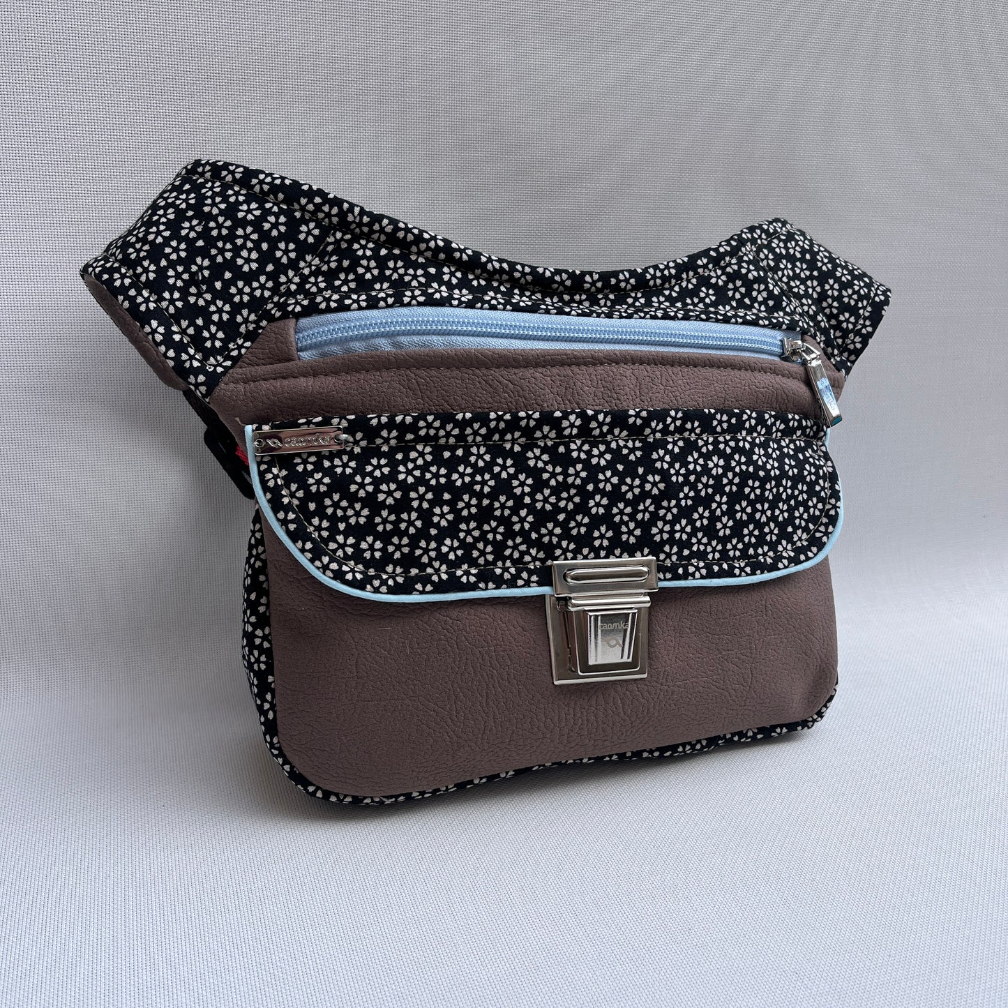 Special Flowers & Silver Top + Bolsillo trasero · Pieza Única Núm. 15184