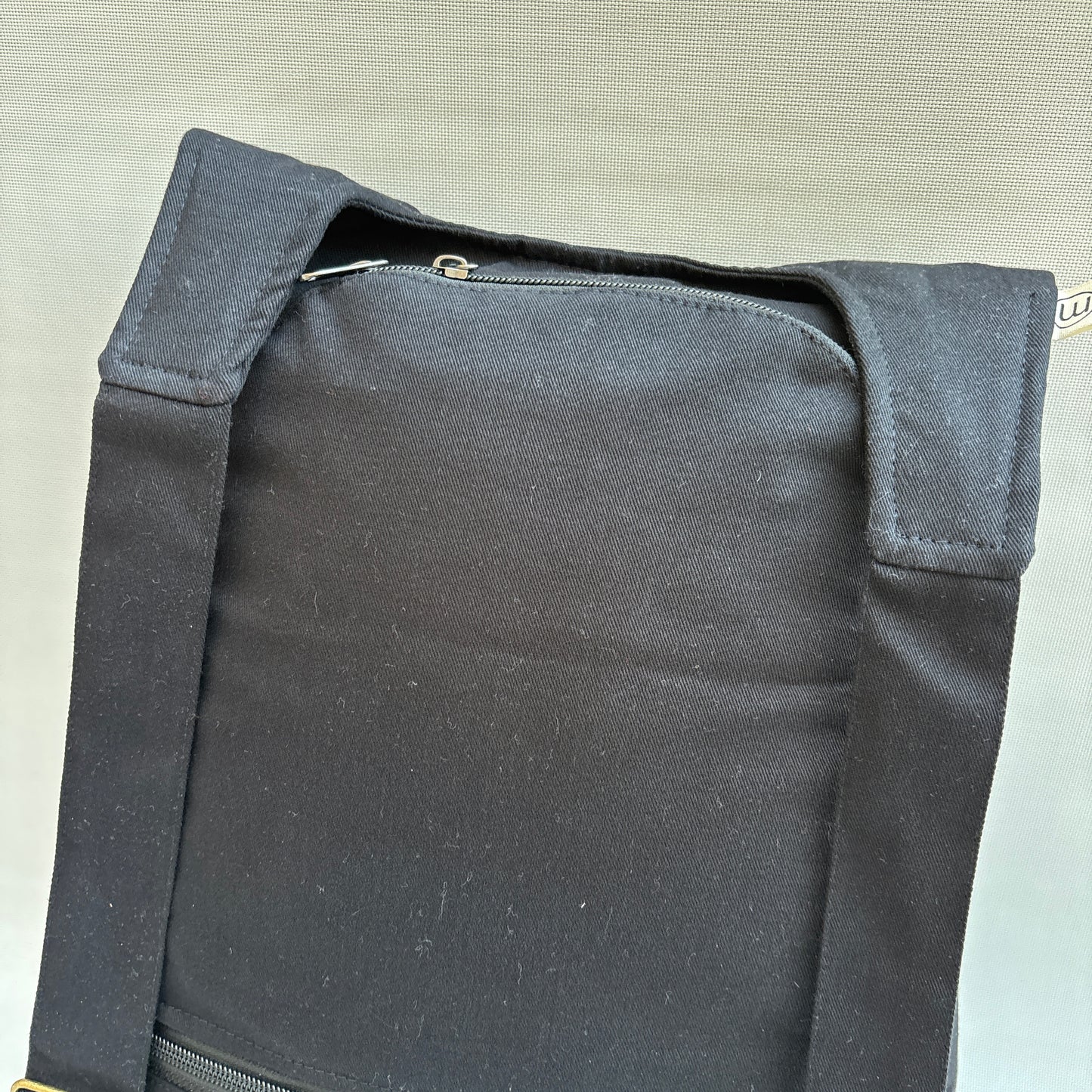 Mochila Multibolsillos "Sagarmatha" · Black Winter · Pieza 18331