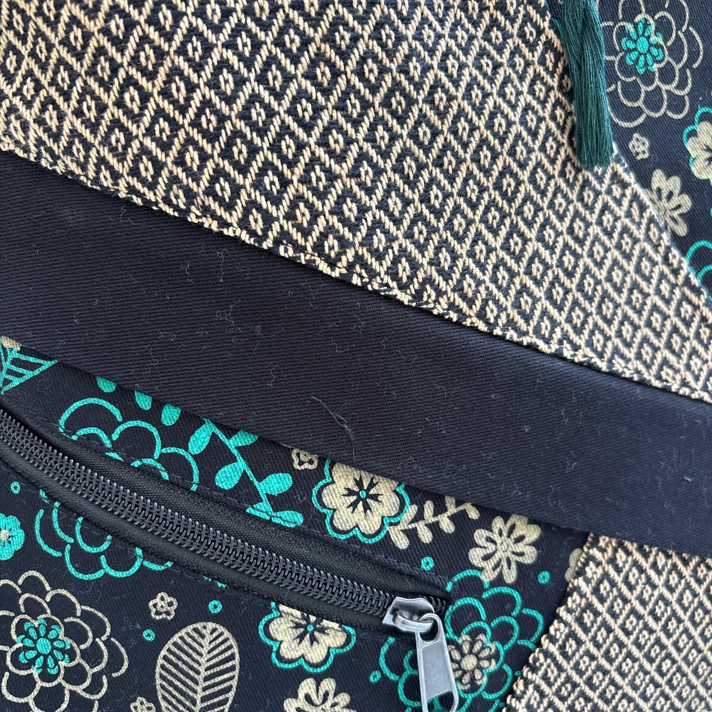 Mochila Multibolsillos "Sagarmatha" · Black Winter II · Pieza 18332