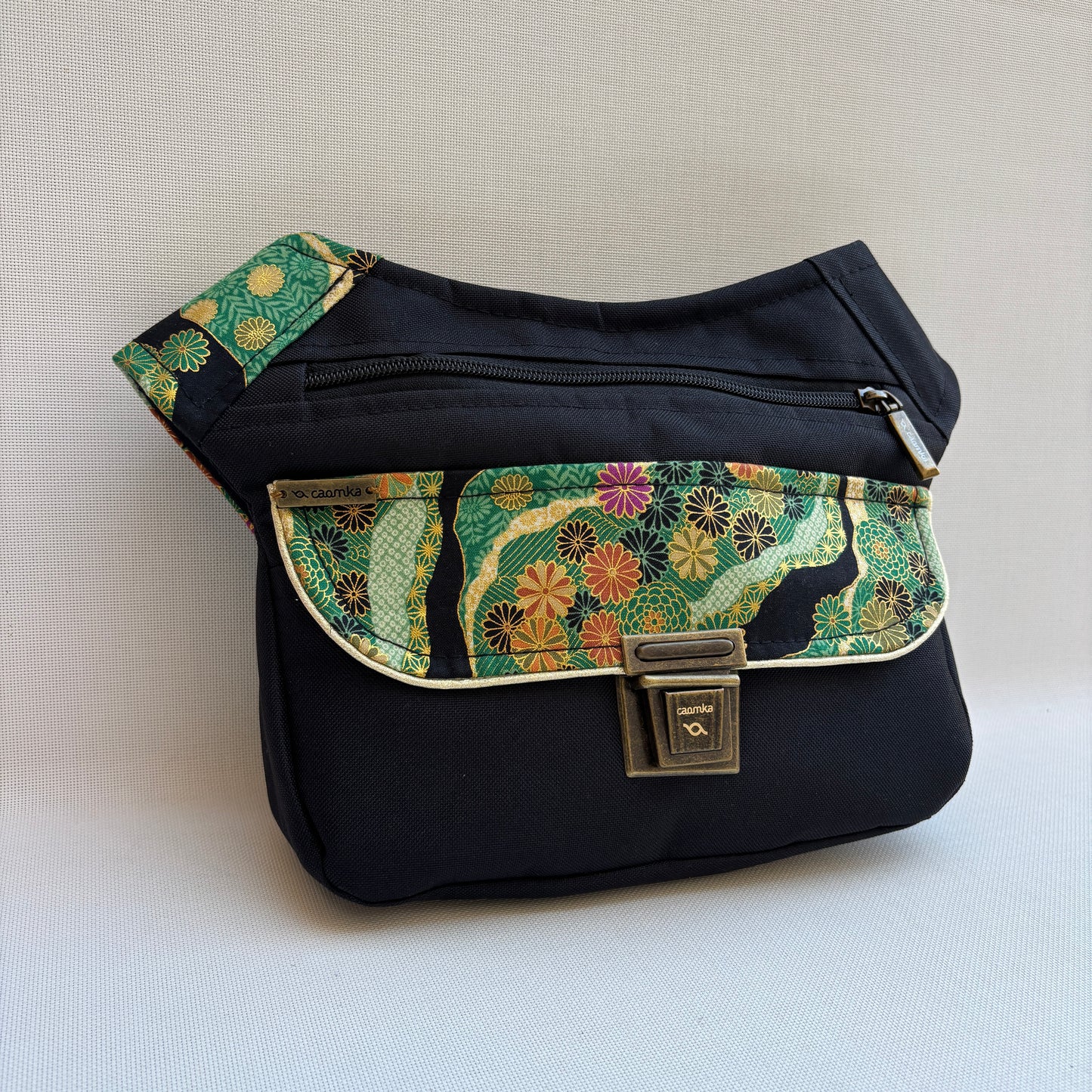 Riñonera "Special Black & Japanese" + Bolsillo trasero · Pieza Única Núm. 19186