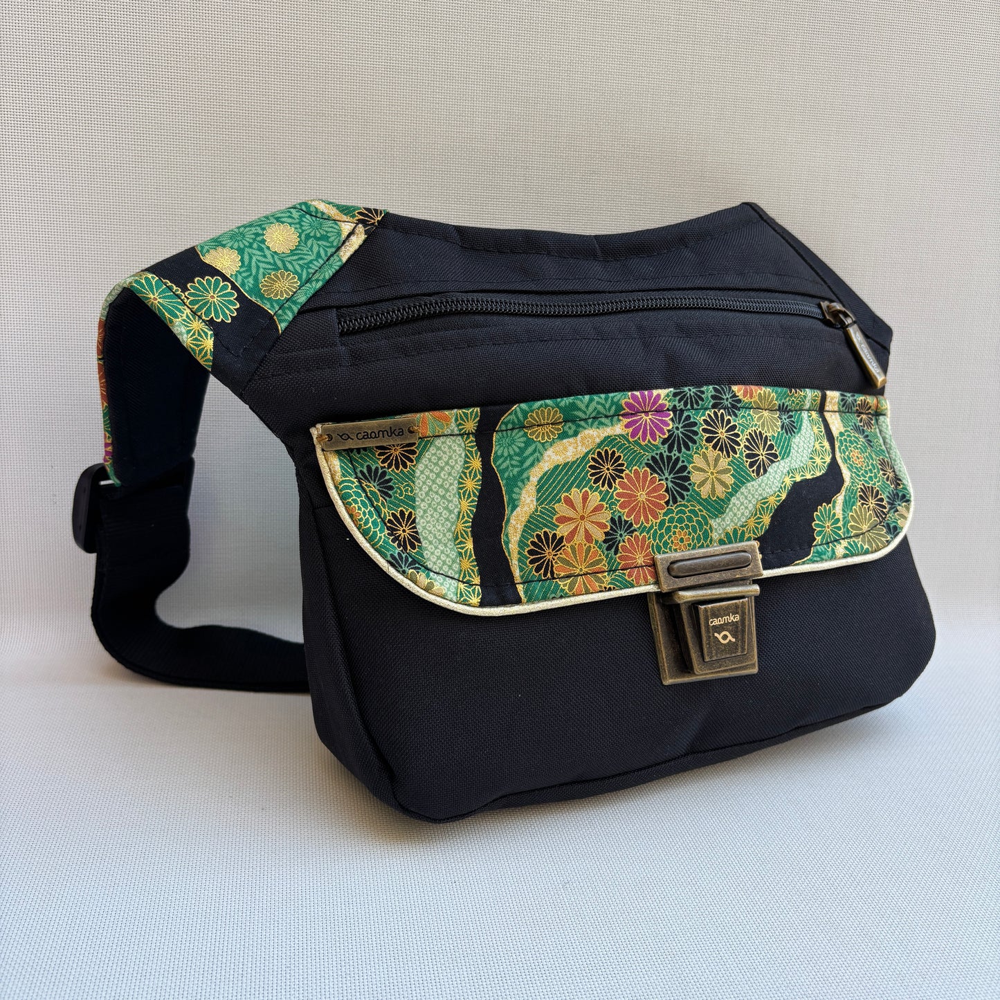 Riñonera "Special Black & Japanese" + Bolsillo trasero · Pieza Única Núm. 19186