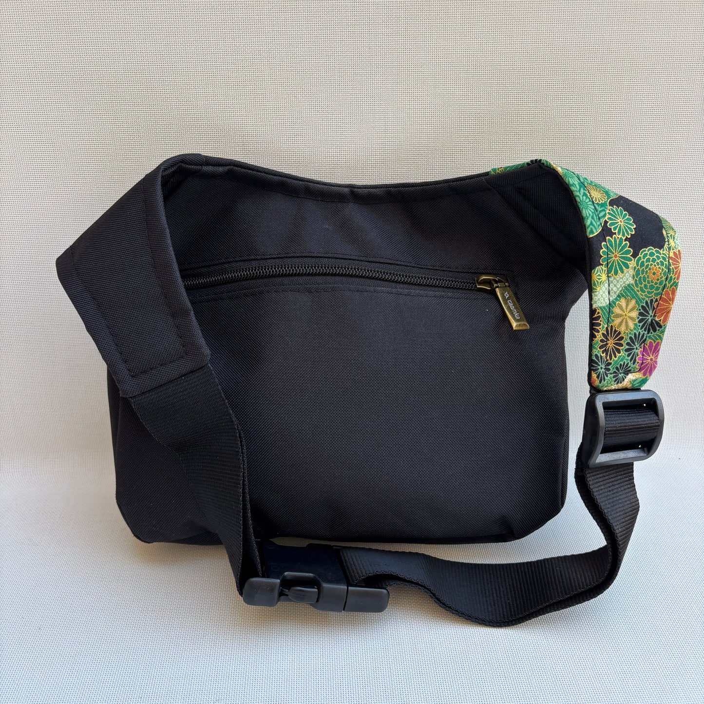 Riñonera "Special Black & Japanese" + Bolsillo trasero · Pieza Única Núm. 19186