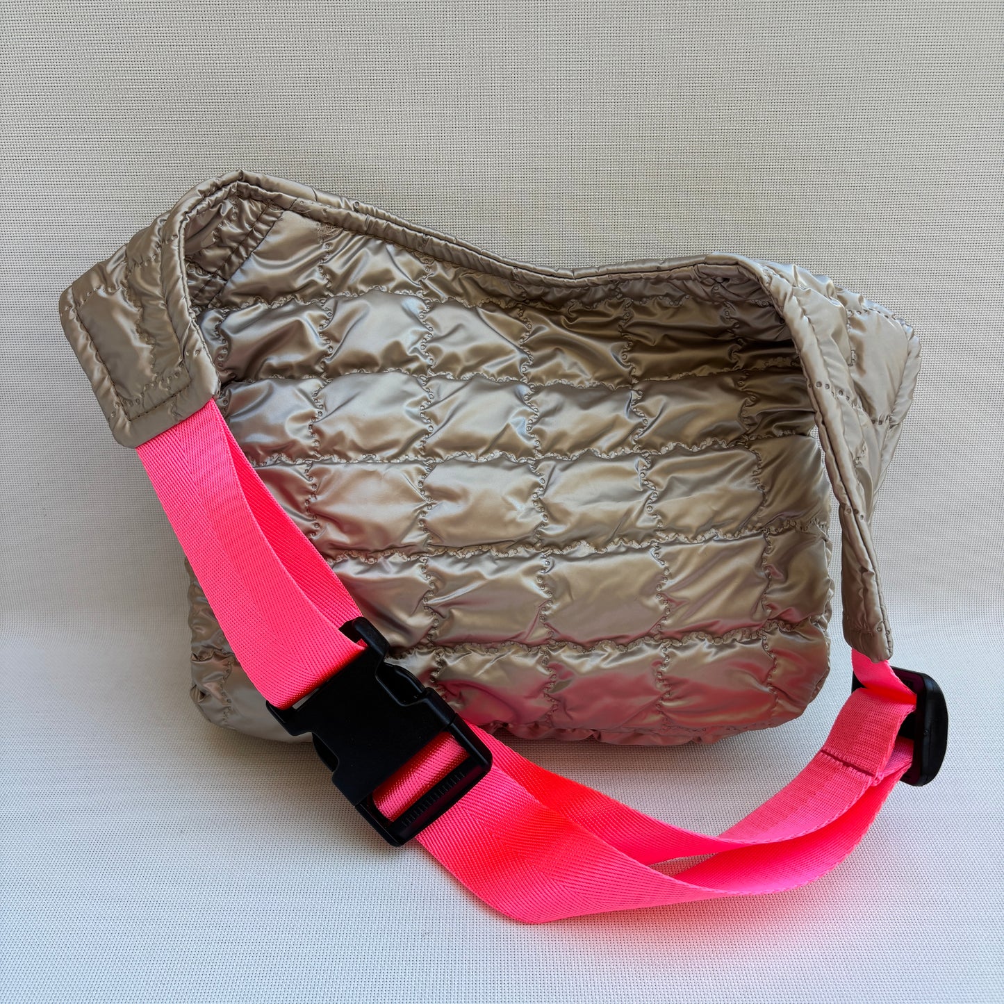 Riñonera "Special Soft Fluor" · Pieza Única Núm. 19247