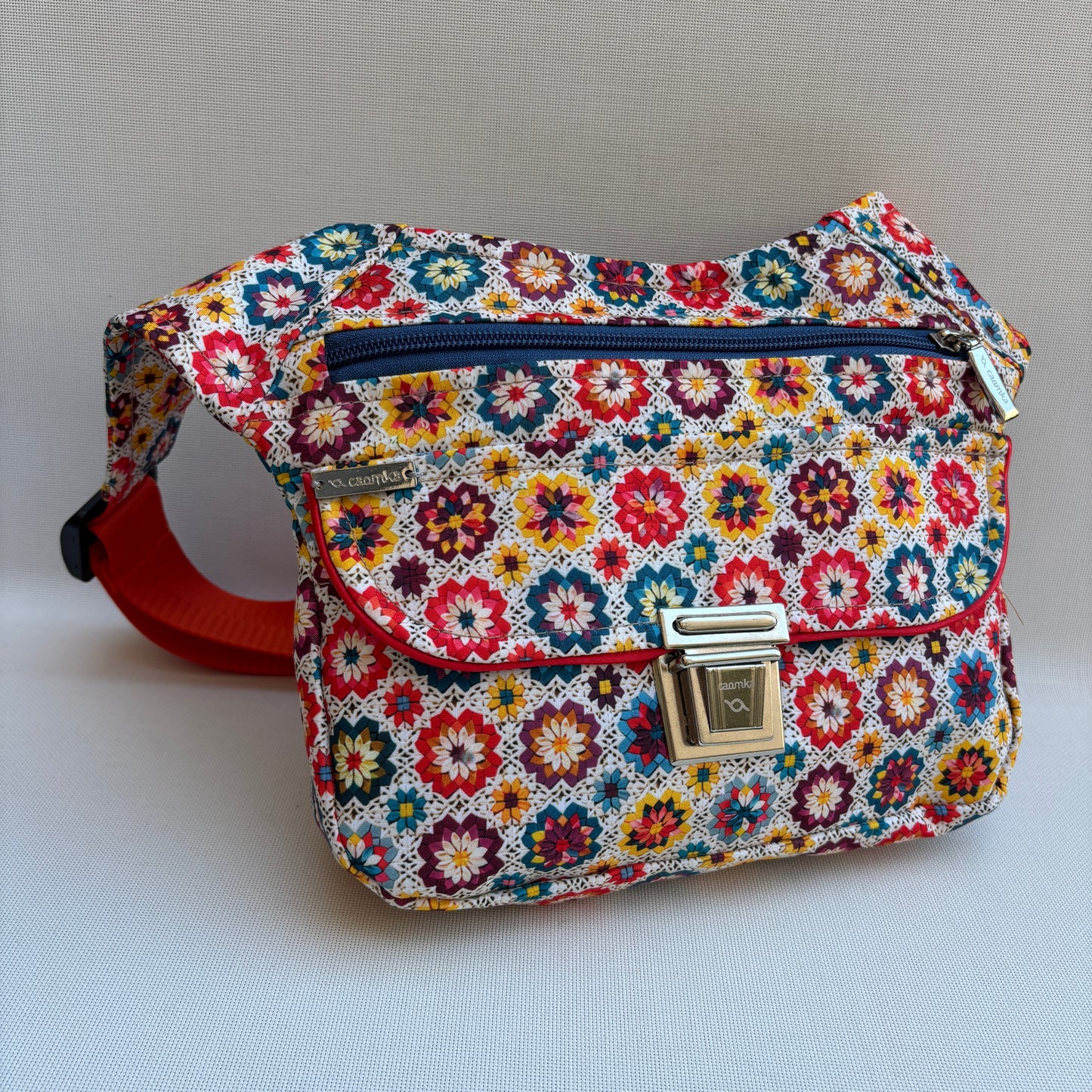 Riñonera "Special Flowers" + Bolsillo trasero · Pieza Única Núm. 19248
