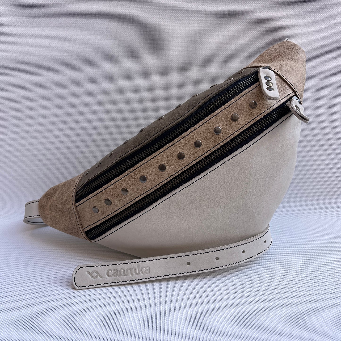 Premium Retro Chic · Piel - Cuero · Pieza Única Núm. 15288
