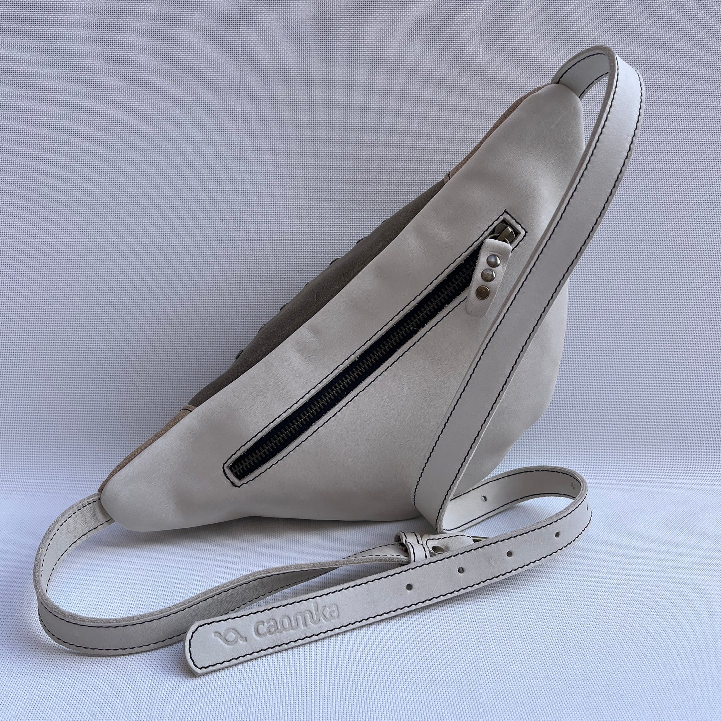 Premium Retro Chic · Piel - Cuero · Pieza Única Núm. 15288