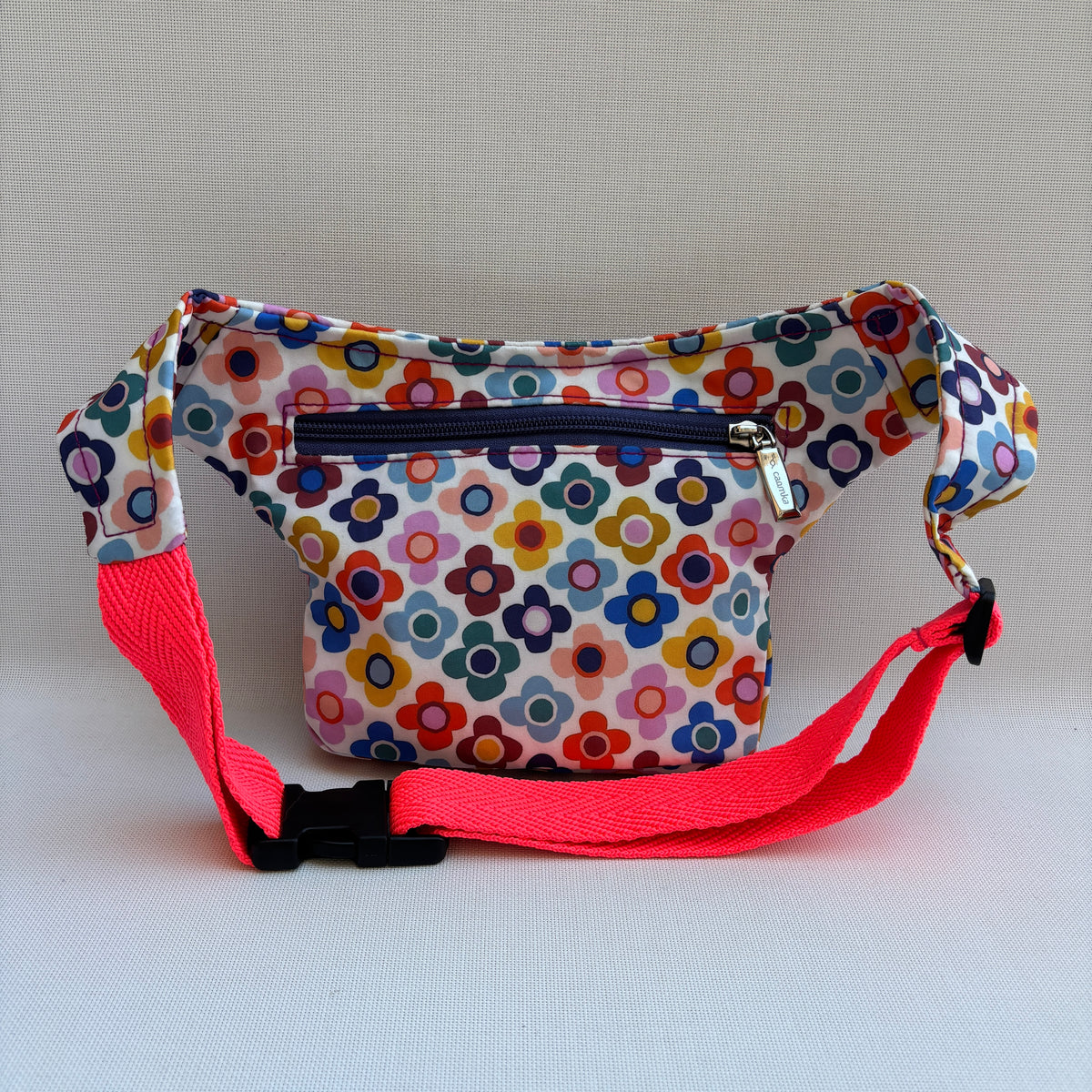 Riñonera Mini "Special Flowers" + Bolsillo trasero extra · Pieza Única Núm. 19594