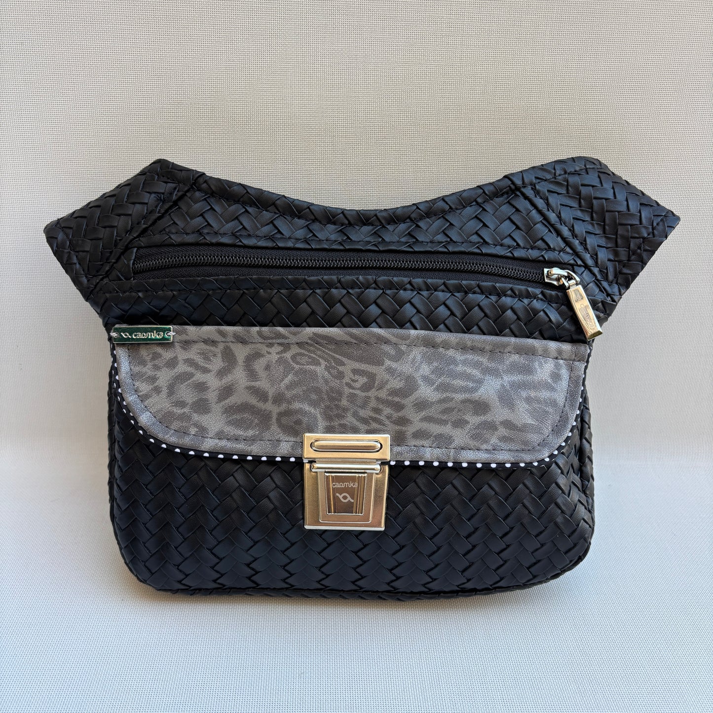 Riñonera "Elegant Black Top" + Bolsillo trasero · Polipiel · Pieza Única Núm. 19393