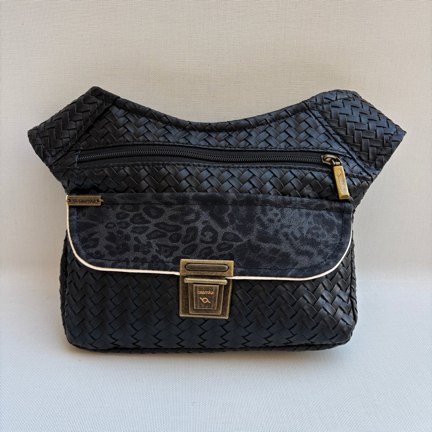 Riñonera "Special Elegant Black Top" · Polipiel + Bolsillo trasero · Pieza Única Núm. 19320