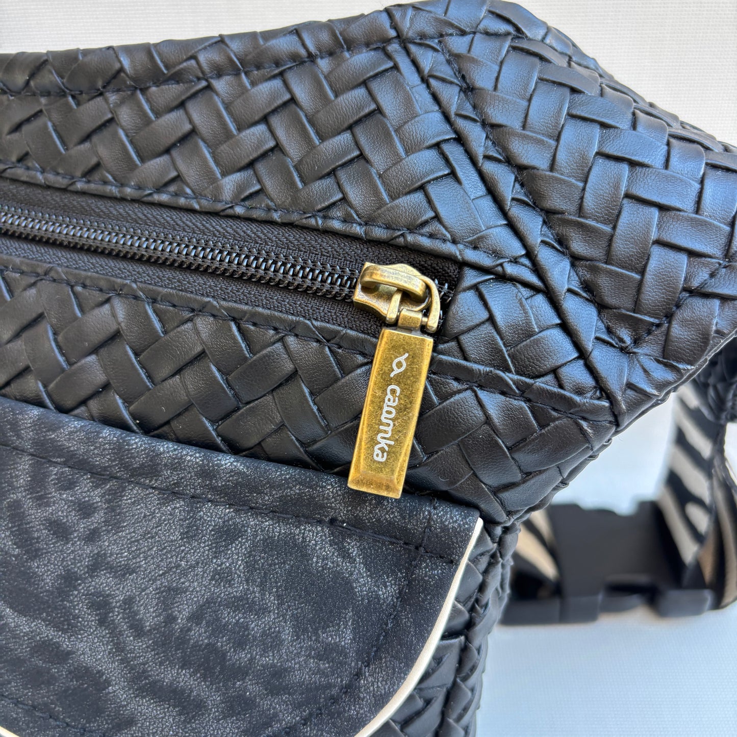 Riñonera "Special Elegant Black Top" · Polipiel + Bolsillo trasero · Pieza Única Núm. 19320