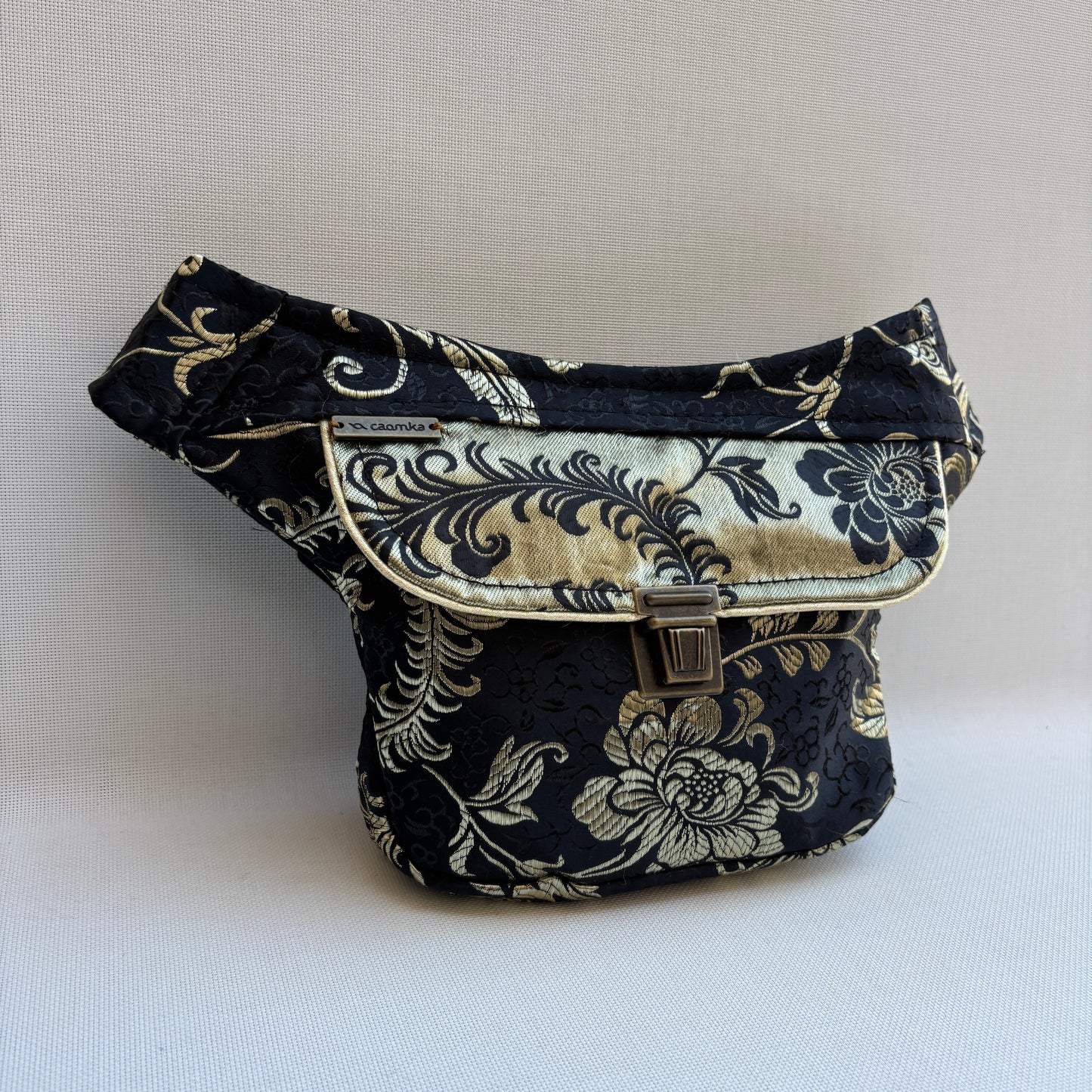 Riñonera Mini "Elegant Luxury India Golden" + Bolsillo trasero extra · Pieza Única Núm. 19177