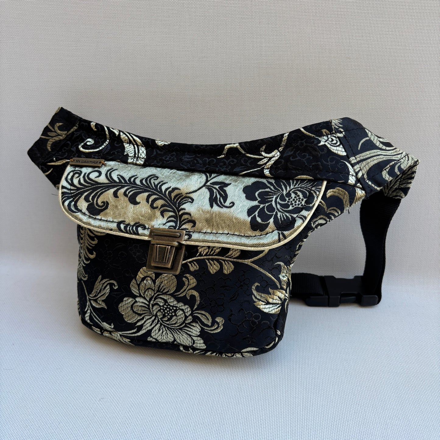 Riñonera Mini "Elegant Luxury India Golden" + Bolsillo trasero extra · Pieza Única Núm. 19177