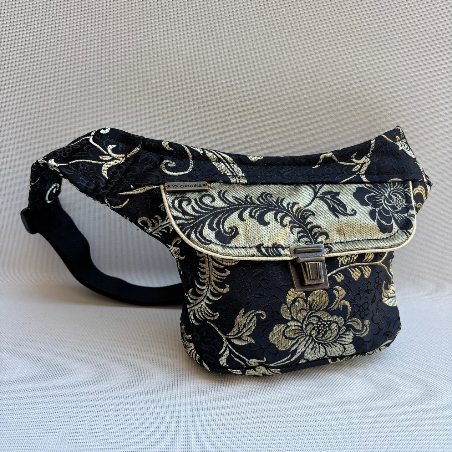 Riñonera Mini "Elegant Luxury India Golden" + Bolsillo trasero extra · Pieza Única Núm. 19177