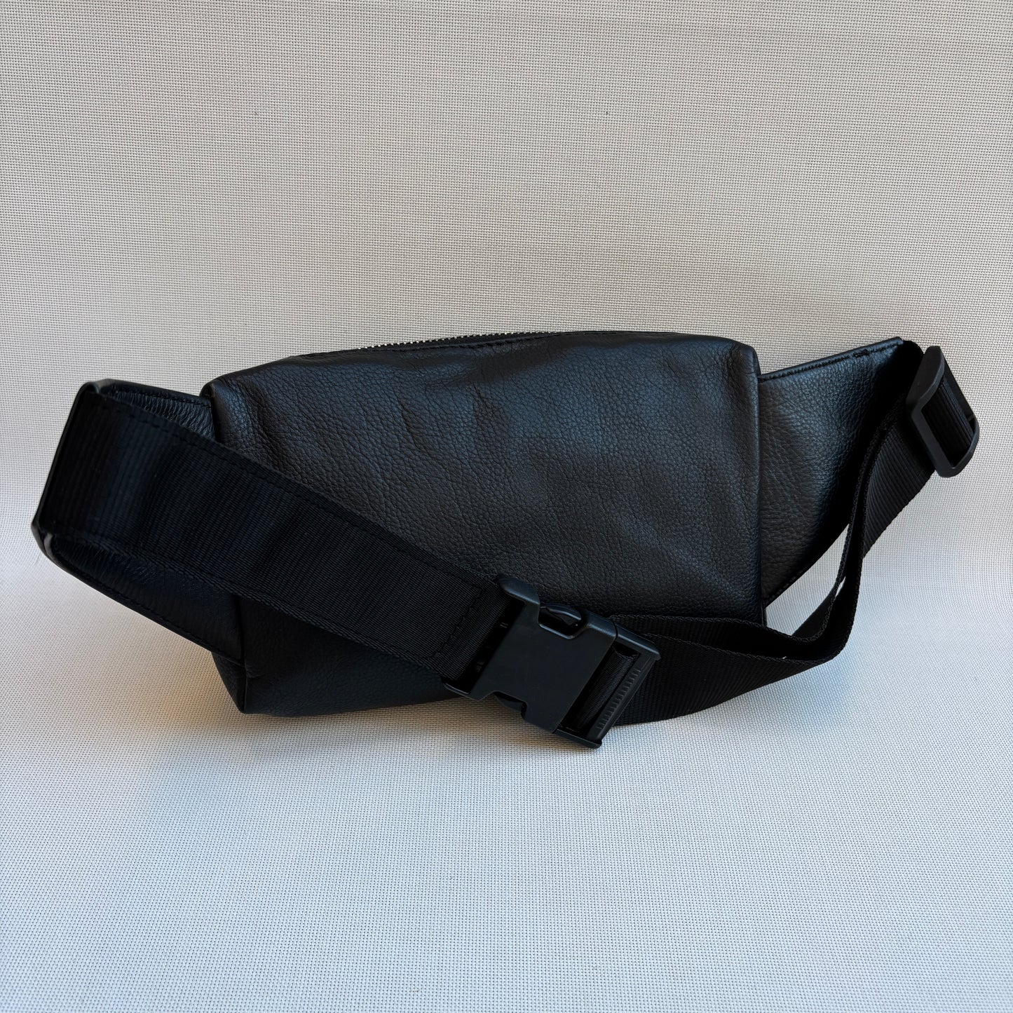 Riñonera Urban Classic · Negro · Piel · Pieza Exclusiva Núm. 18359