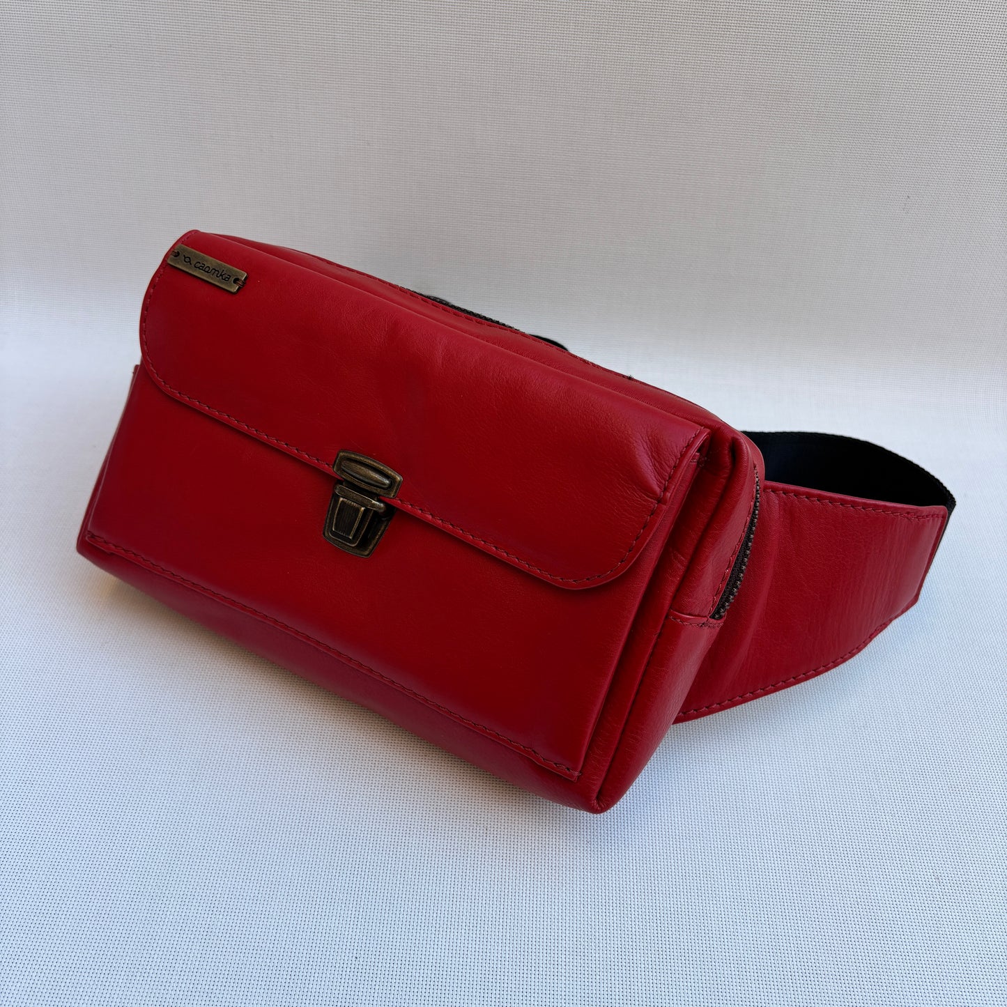 Riñonera Urban Classic · Rojo · Piel · Pieza Exclusiva Núm. 18360