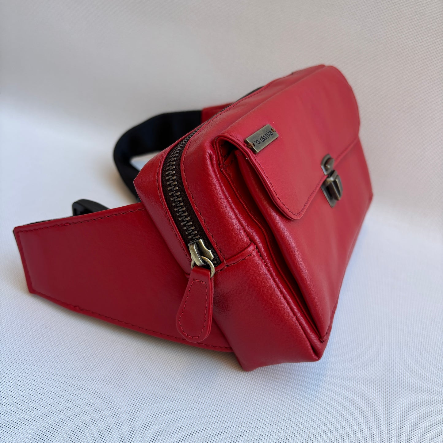 Riñonera Urban Classic · Rojo · Piel · Pieza Exclusiva Núm. 18360