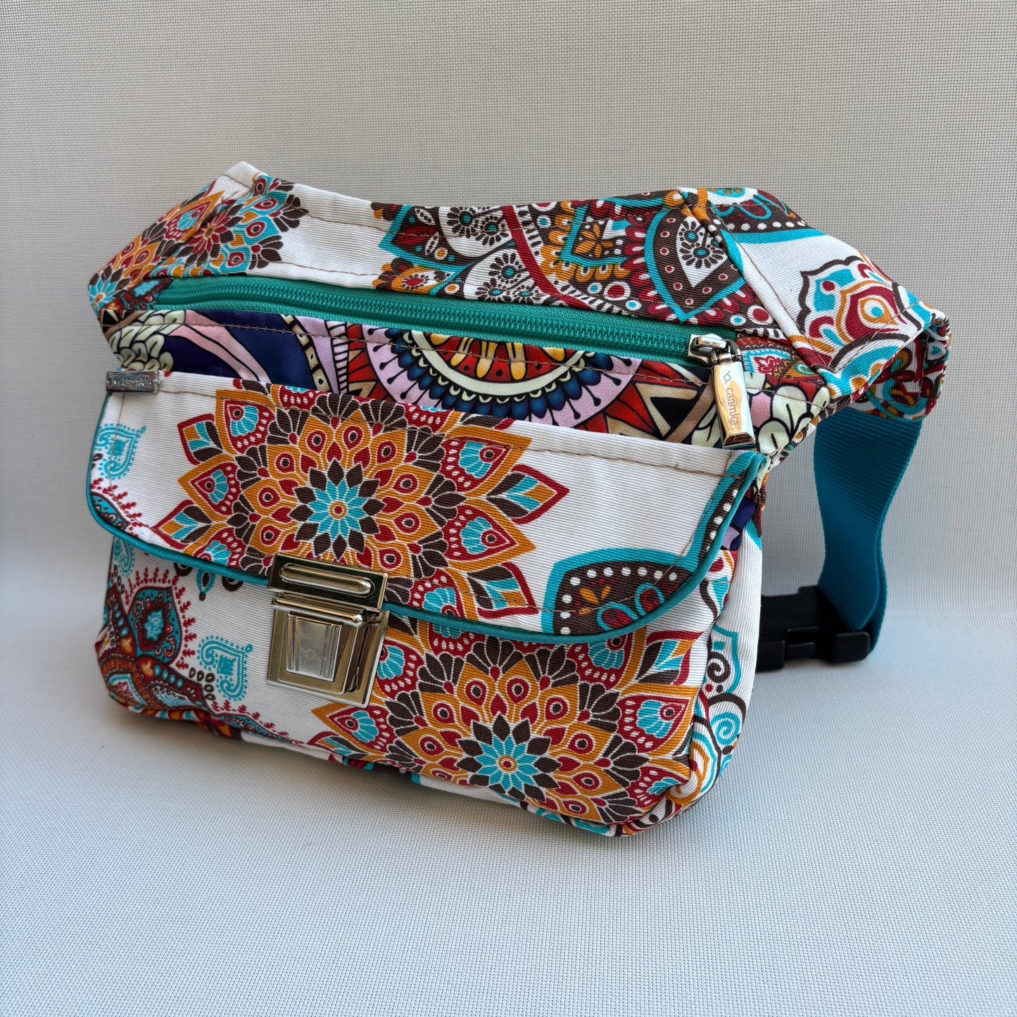 Riñonera "Special Mandalas" · Impermeable · Pieza Única Núm. 19262